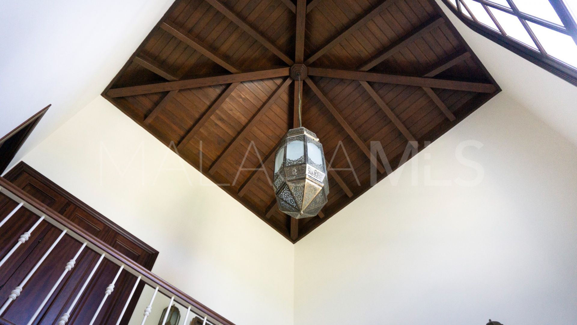 Villa de 5 bedrooms for sale in Marbella Club Golf Resort