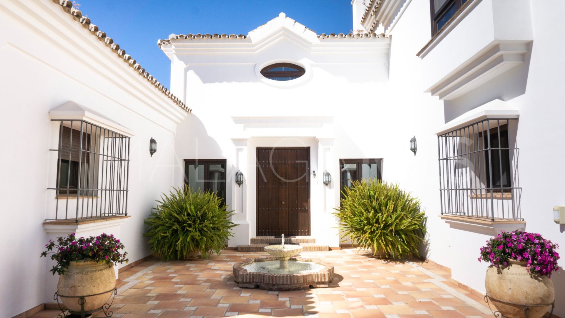 Villa de 5 bedrooms for sale in Marbella Club Golf Resort