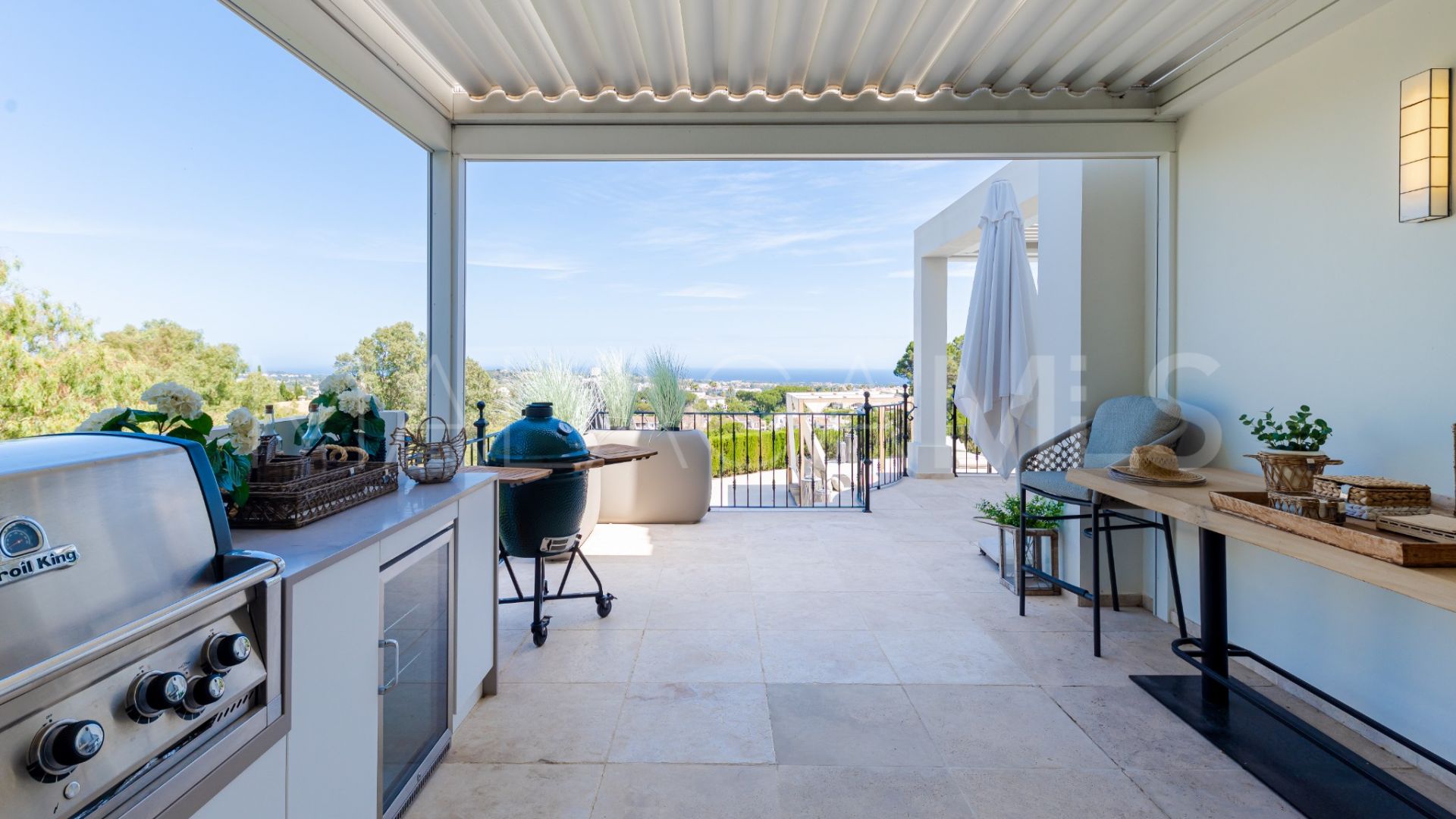 Villa for sale in El Herrojo