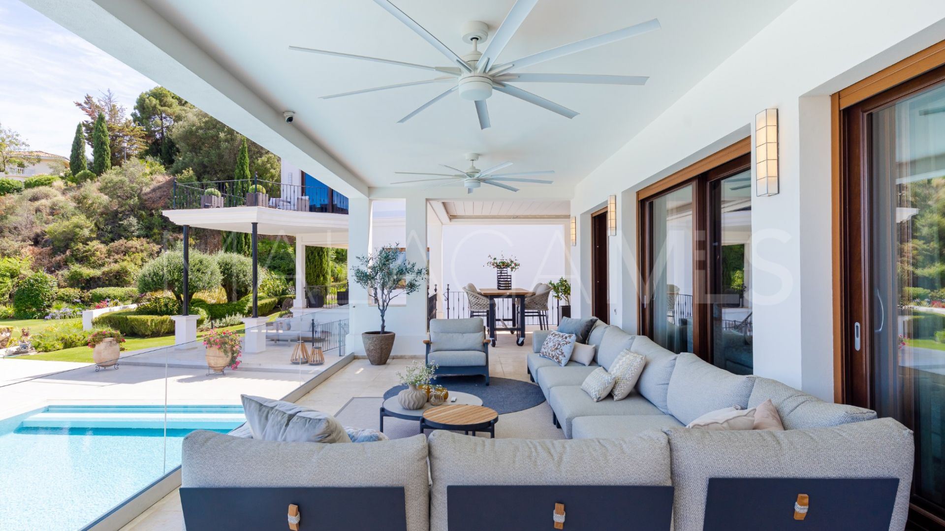 Villa for sale in El Herrojo