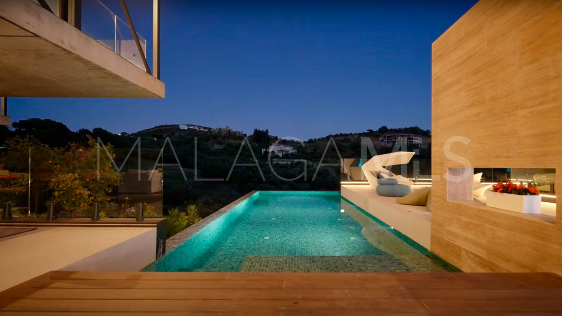 Se vende villa in Marbella Club Golf Resort with 5 bedrooms