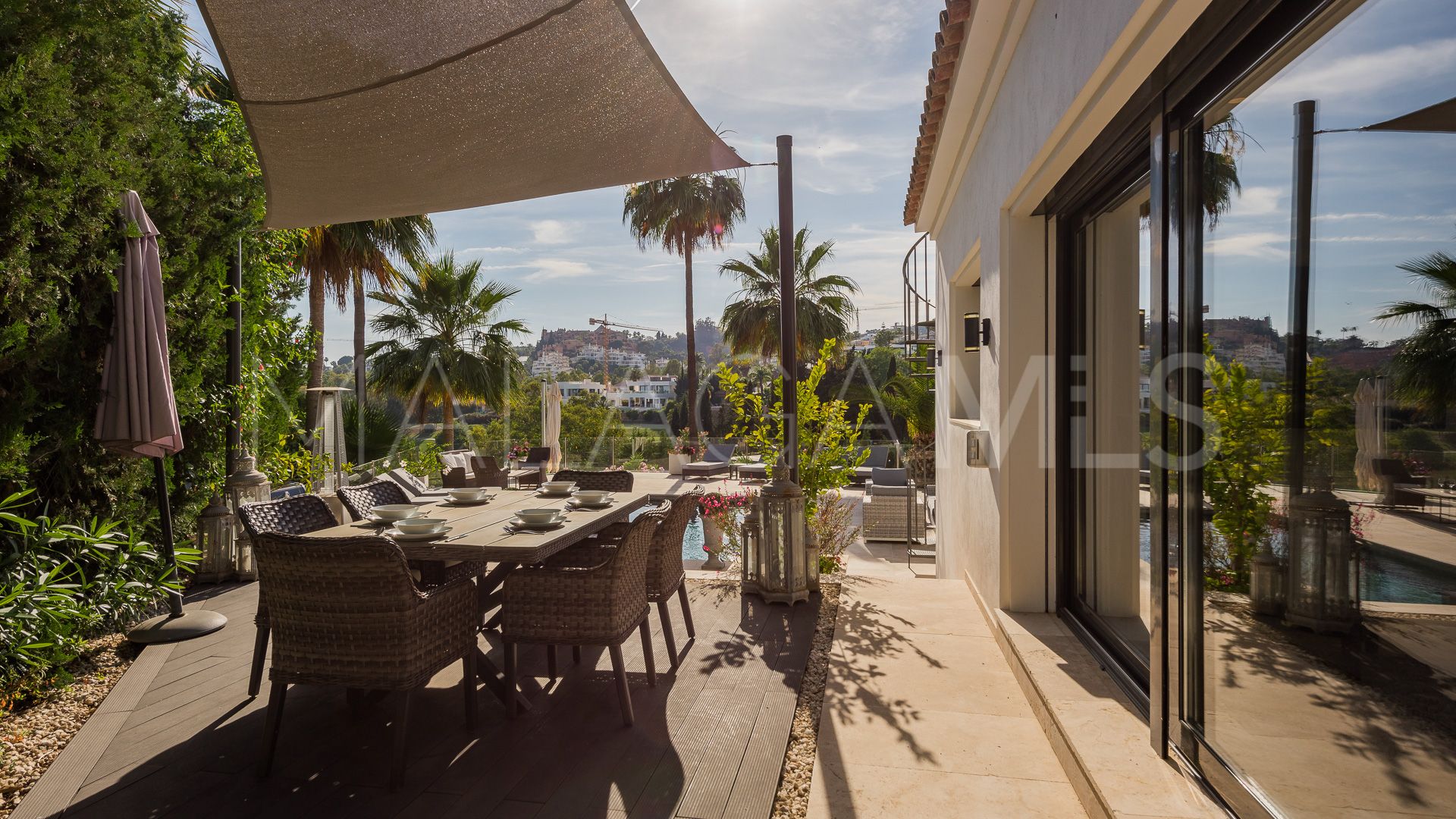 Villa with 5 bedrooms for sale in Nueva Andalucia