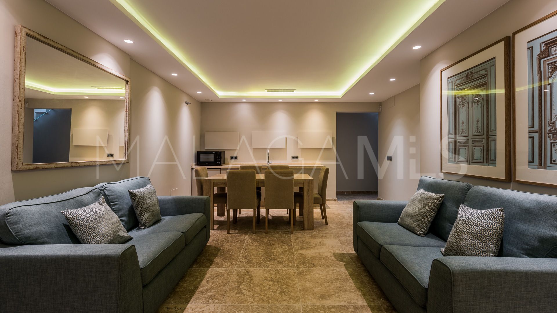 Villa with 5 bedrooms for sale in Nueva Andalucia