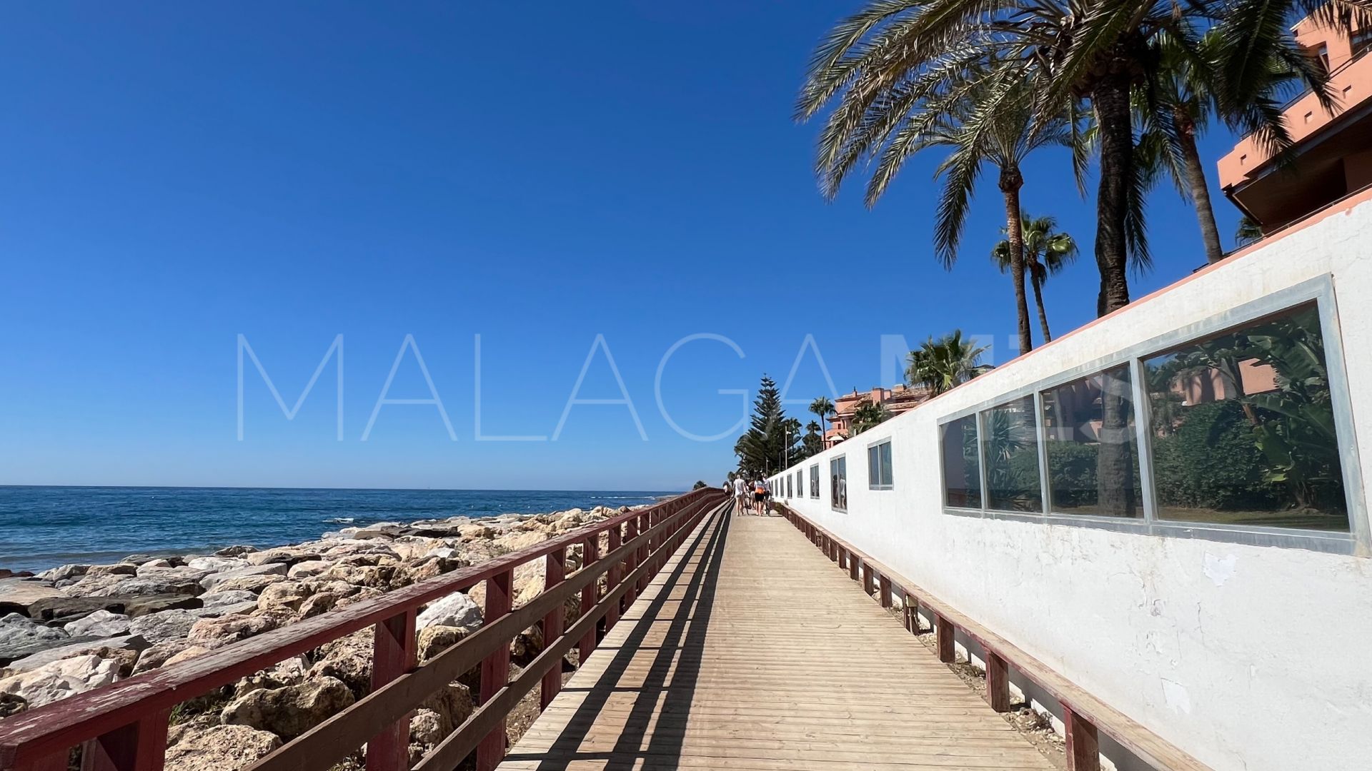 Duplex penthouse for sale in Malibu