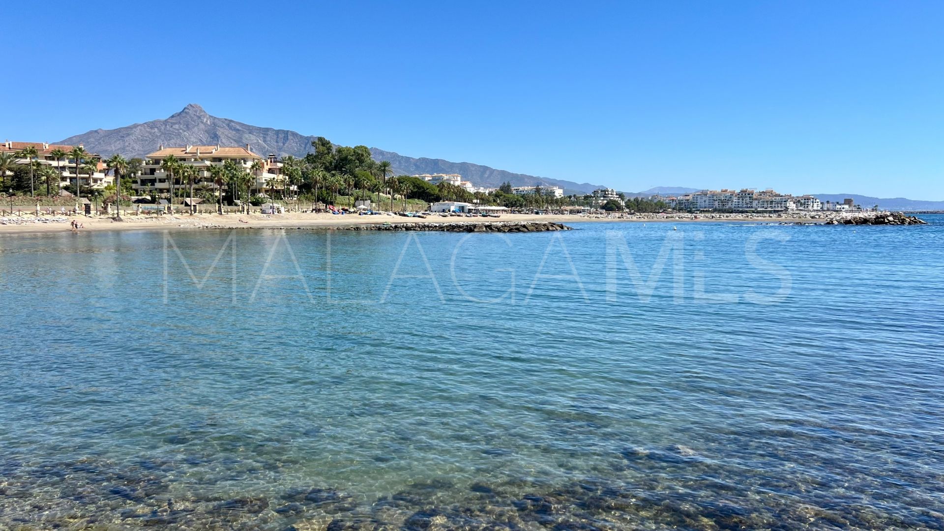 Duplex penthouse for sale in Malibu