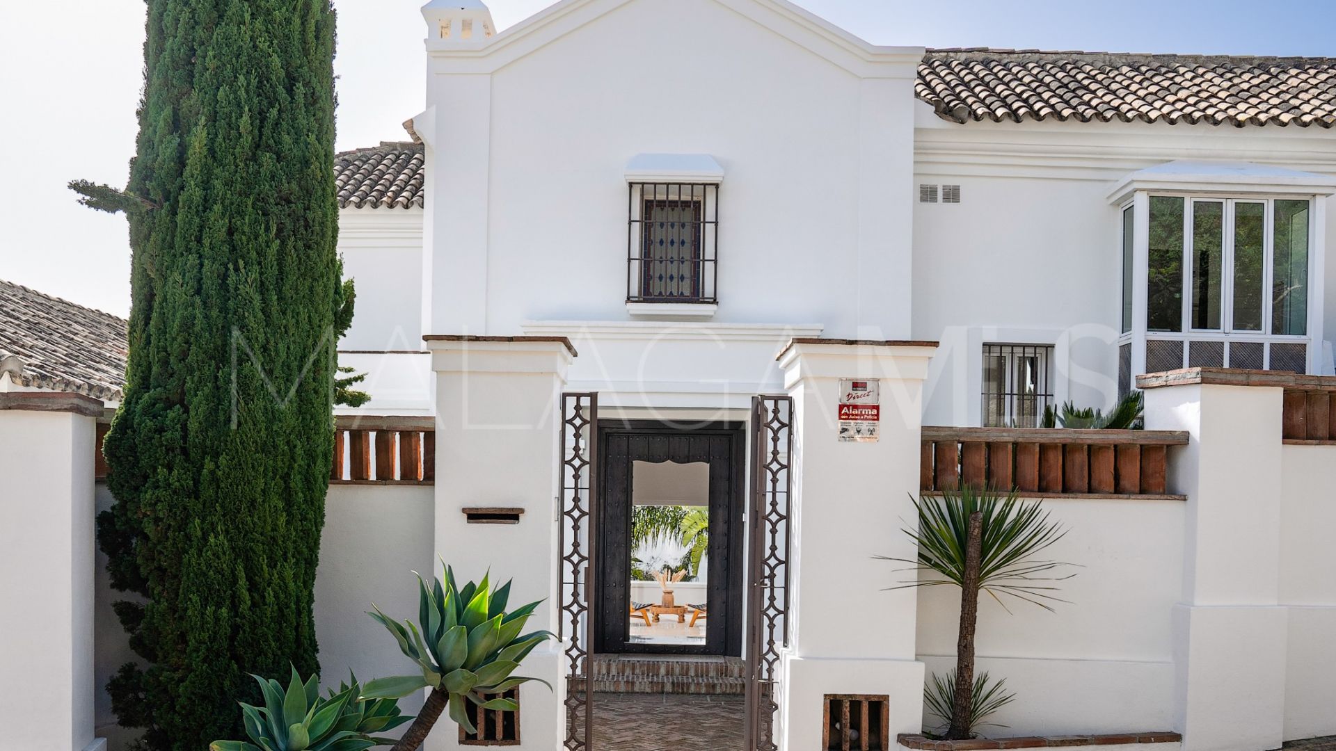 For sale Los Altos de los Monteros villa with 6 bedrooms