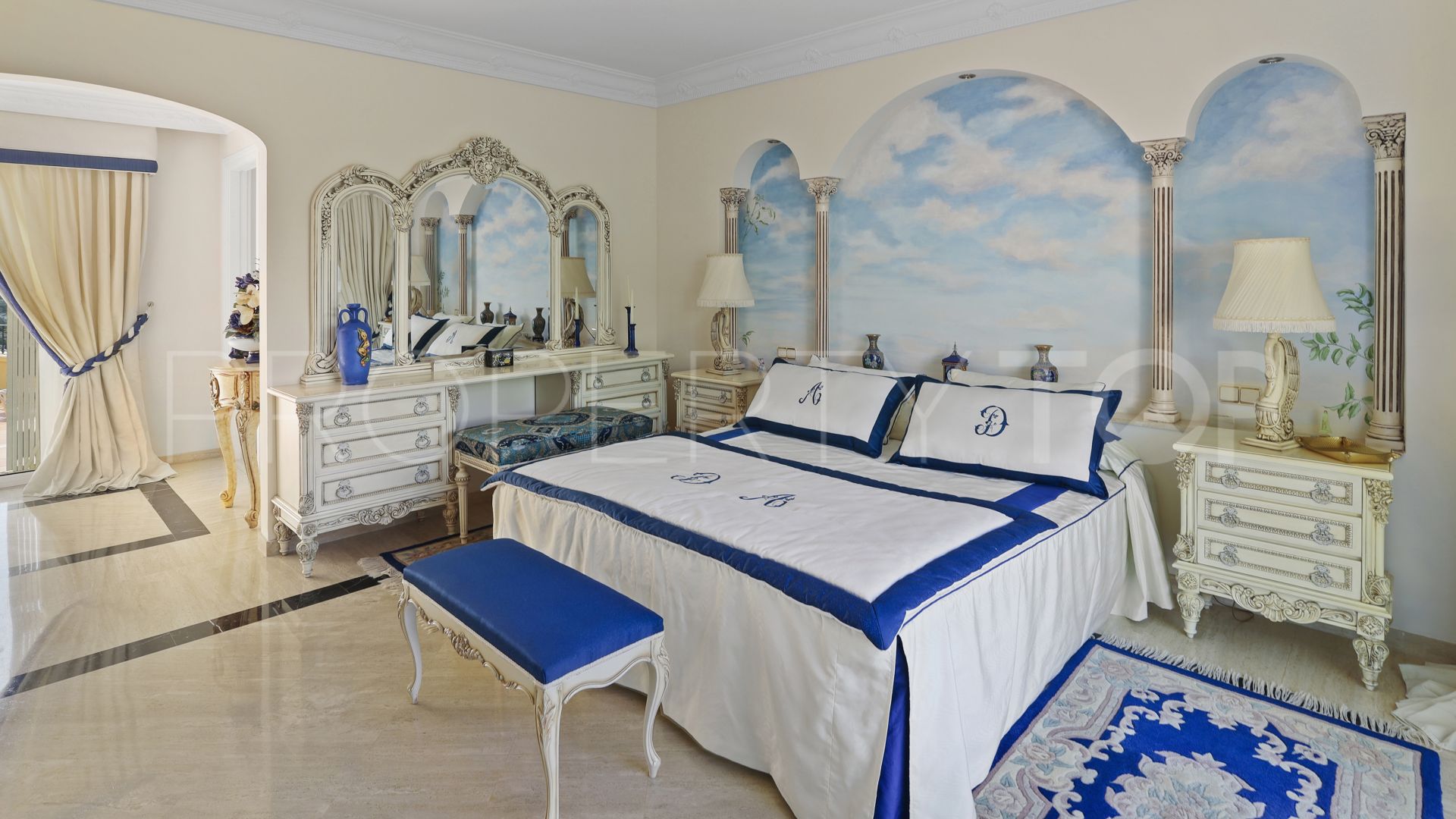 Villa en venta en Paraiso Alto con 5 dormitorios