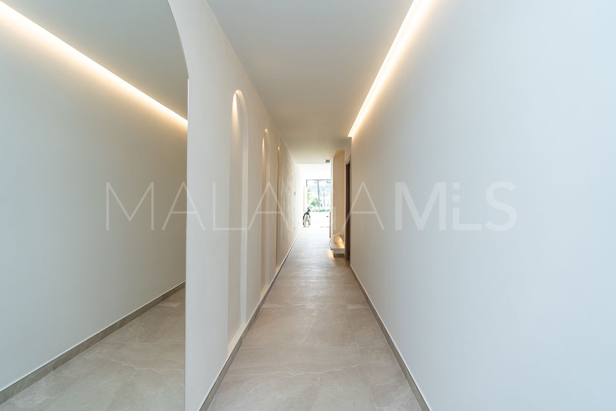 Adosado with 4 bedrooms for sale in La Rinconada