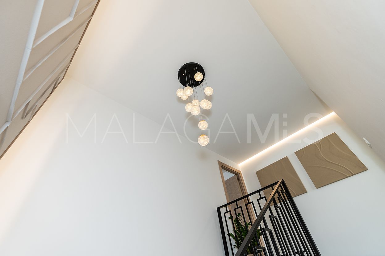 Adosado with 4 bedrooms for sale in La Rinconada