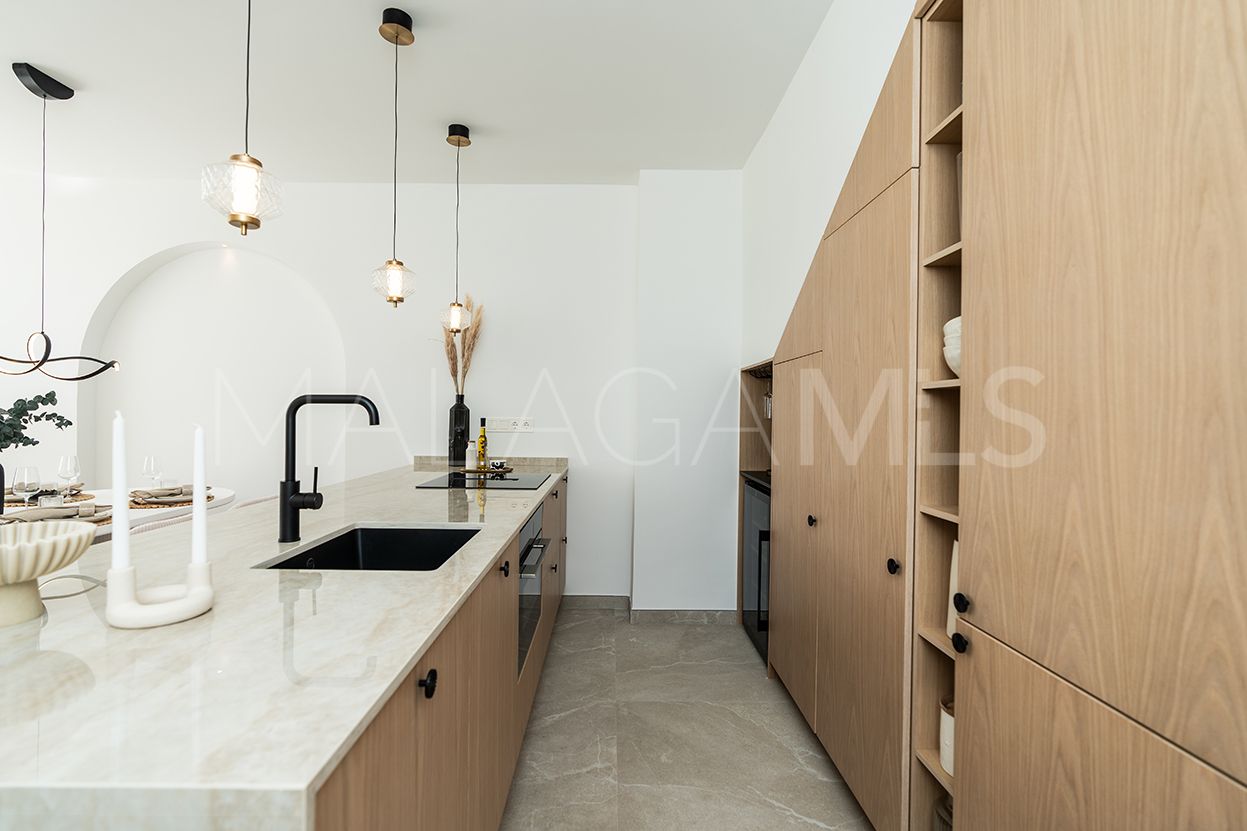 Adosado with 4 bedrooms for sale in La Rinconada