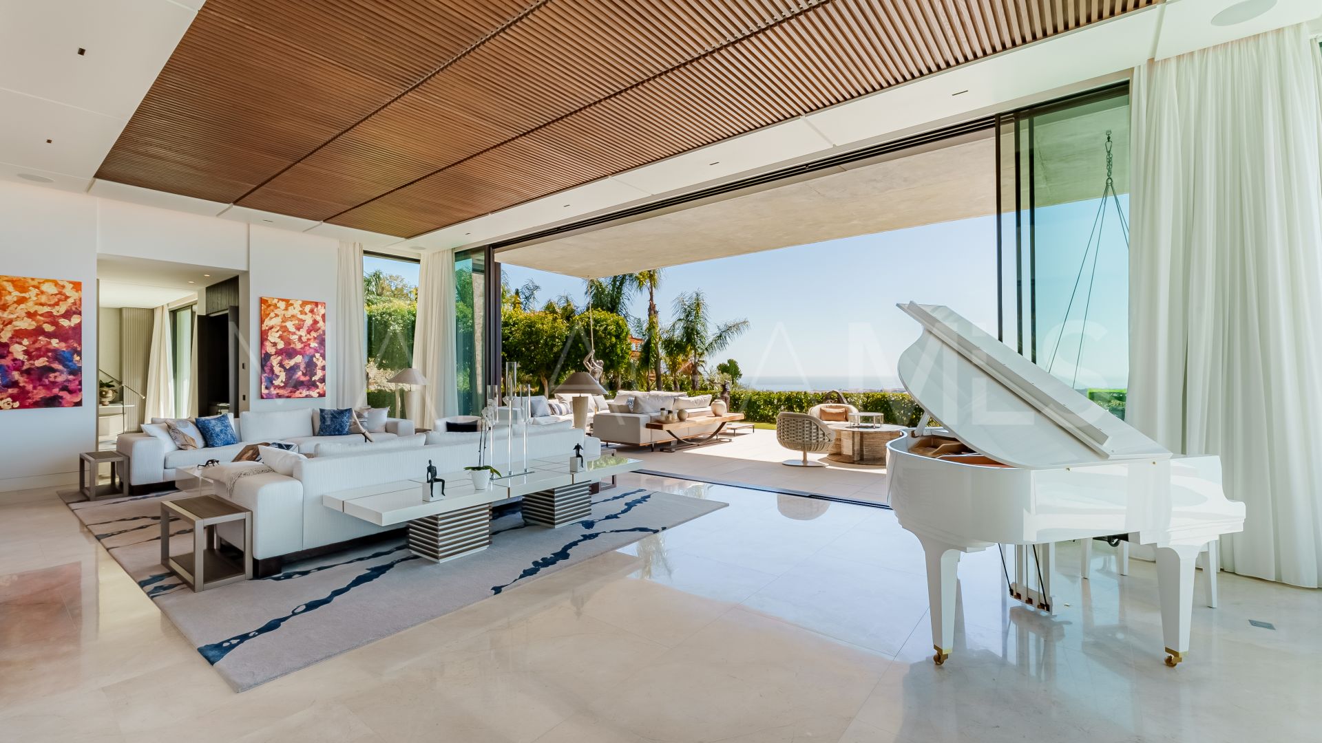 8 bedrooms The Hills villa for sale