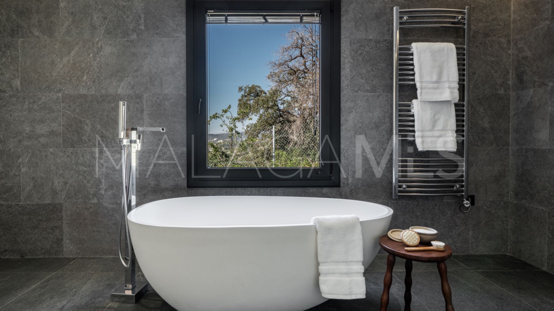 Villa for sale in Selwo