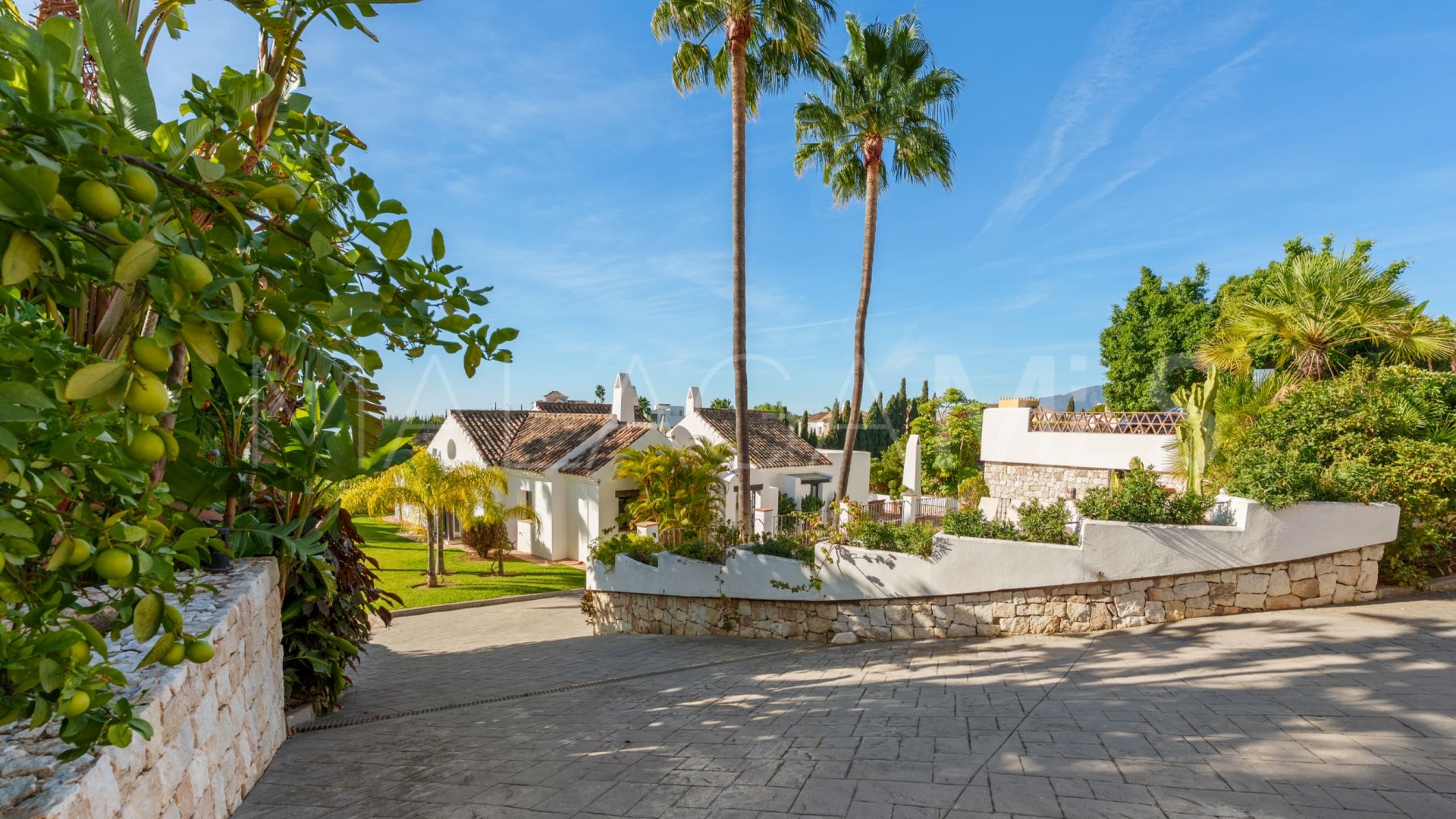 Villa for sale in Puerto del Almendro