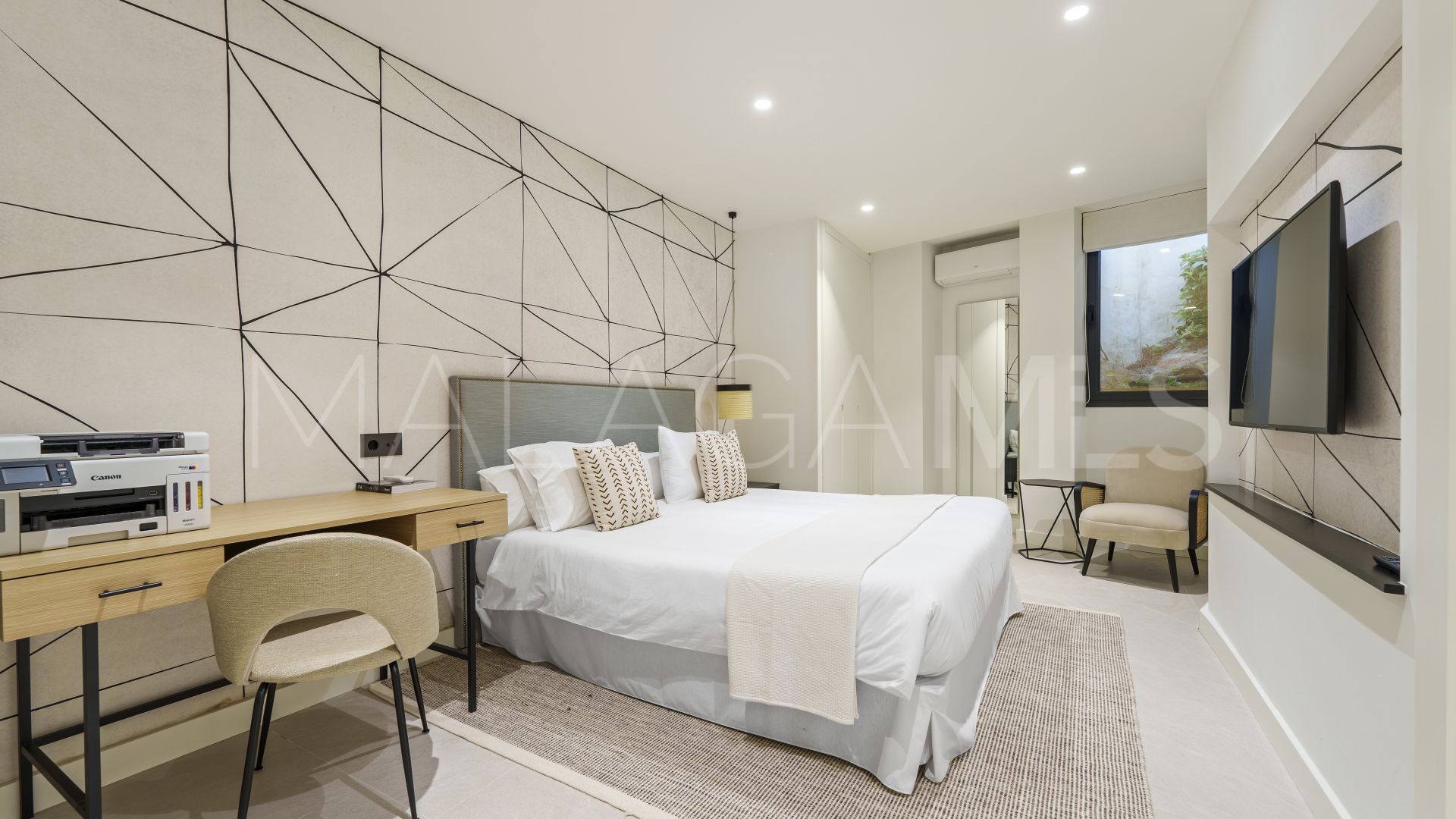 For sale 5 bedrooms villa in Las Chapas