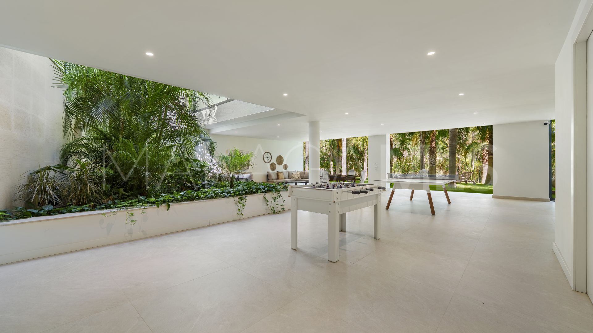 For sale 5 bedrooms villa in Las Chapas