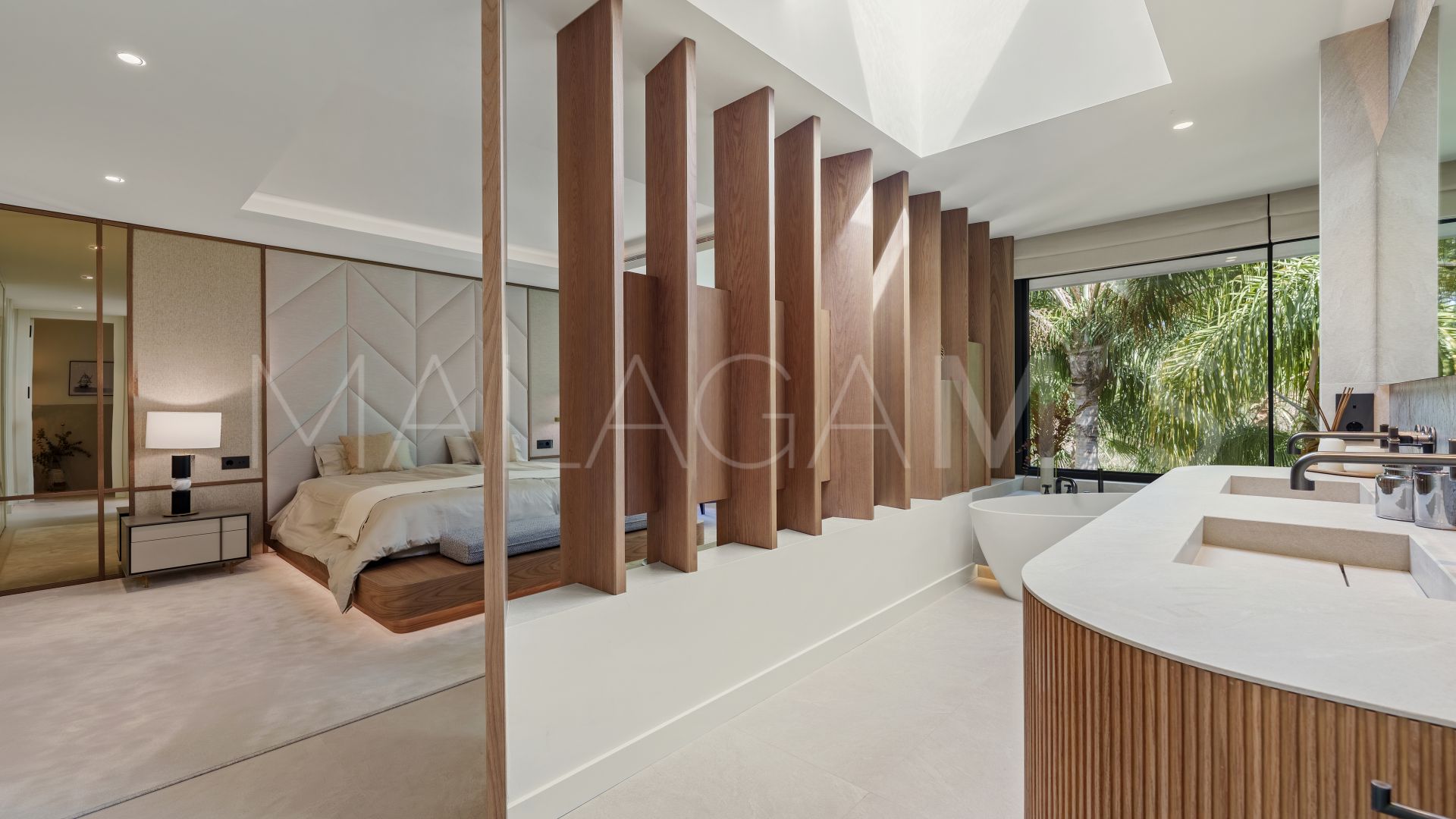 For sale 5 bedrooms villa in Las Chapas