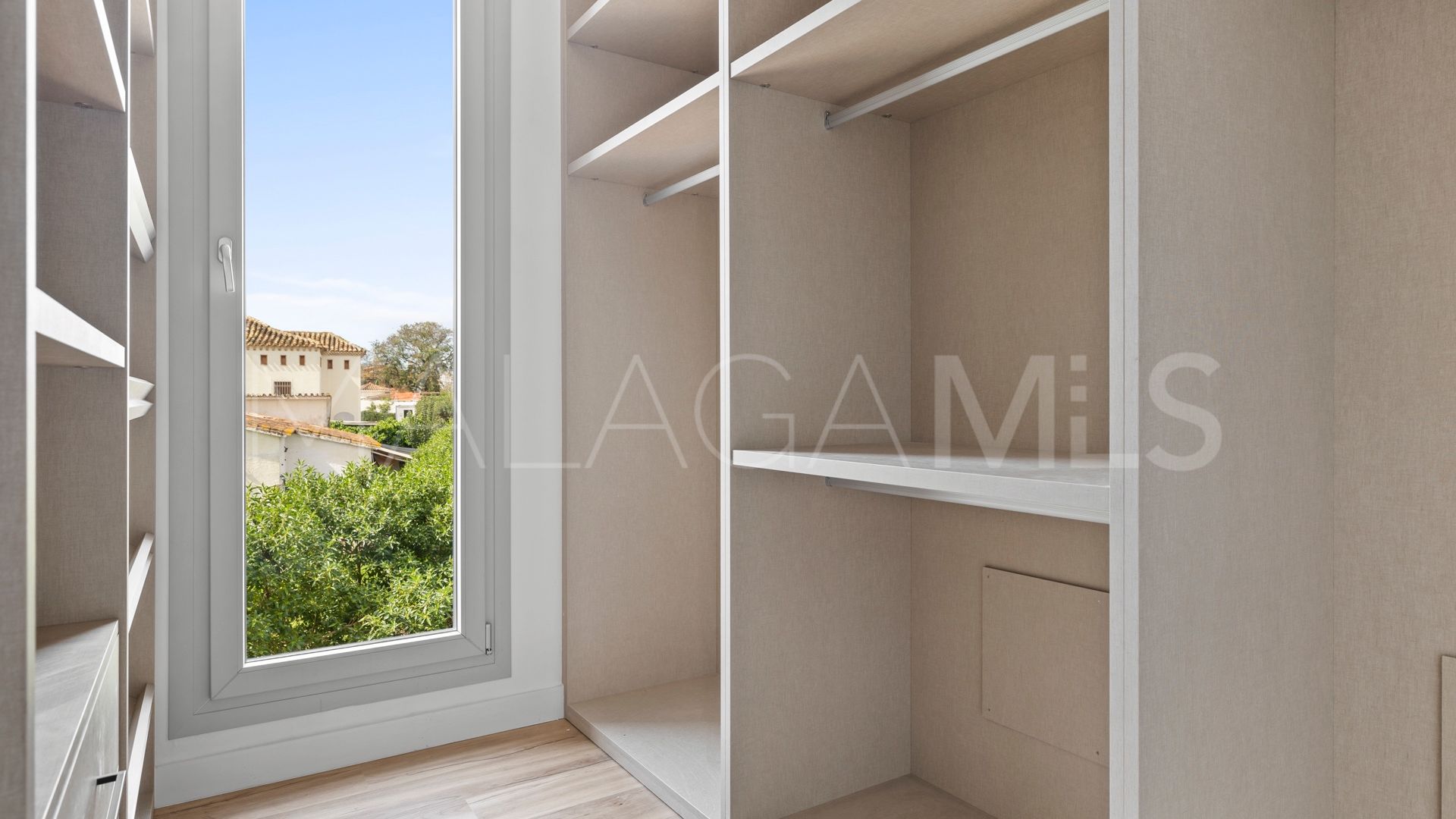 Villa for sale in Linda Vista Baja