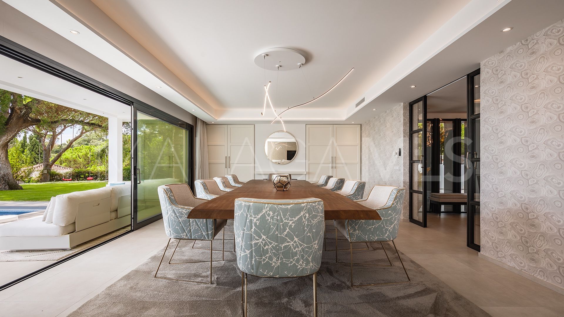 Villa for sale de 8 bedrooms in El Madroñal