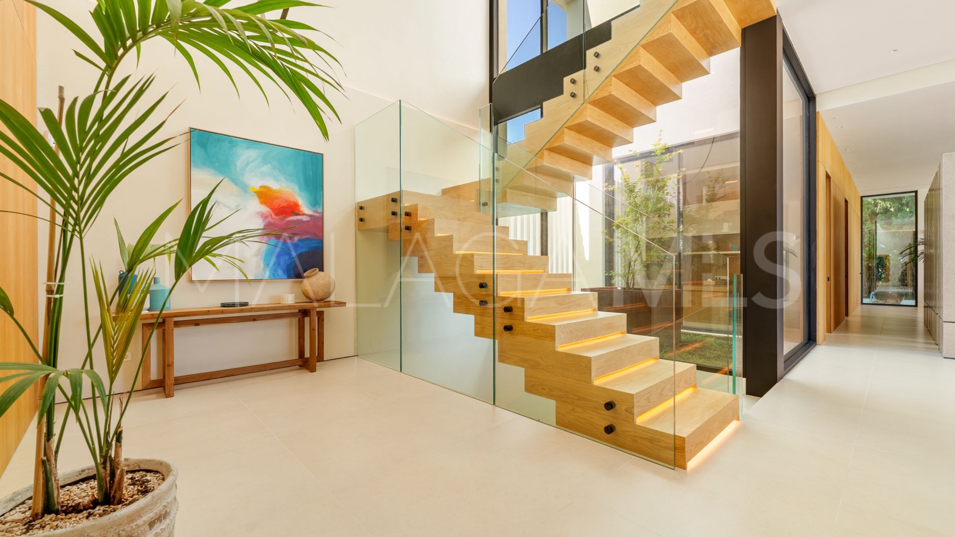 Villa for sale in Guadalmina Alta