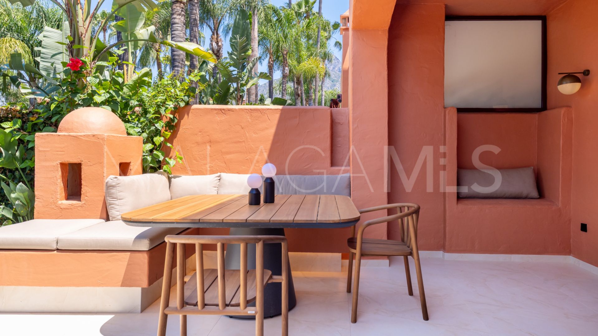 Radhus for sale in Altos de Puente Romano