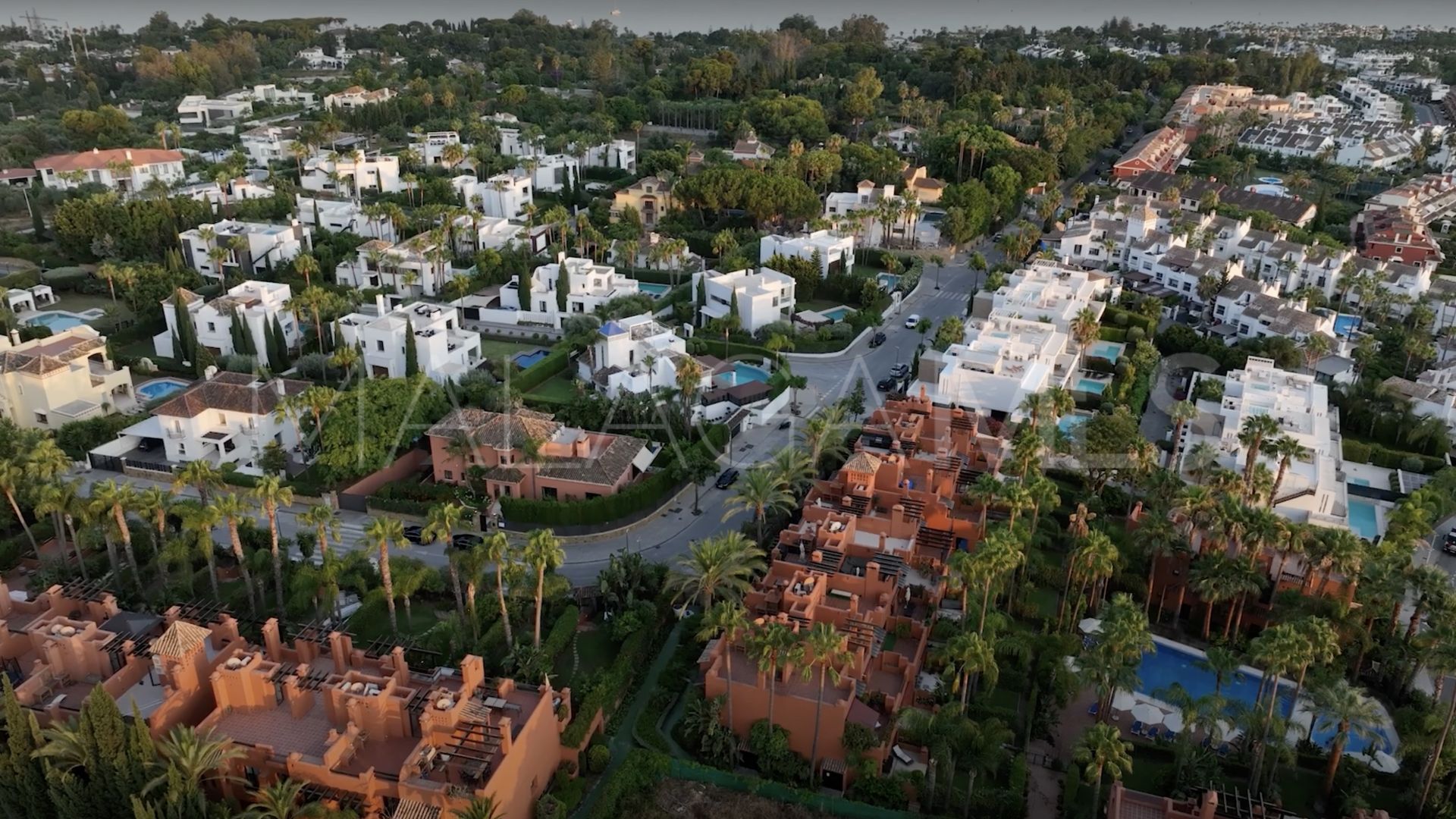 Radhus for sale in Altos de Puente Romano