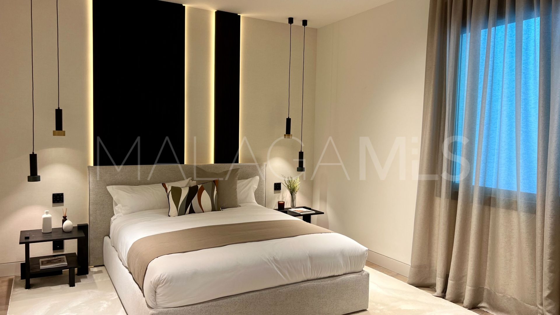 Lomas del Virrey, villa a la venta