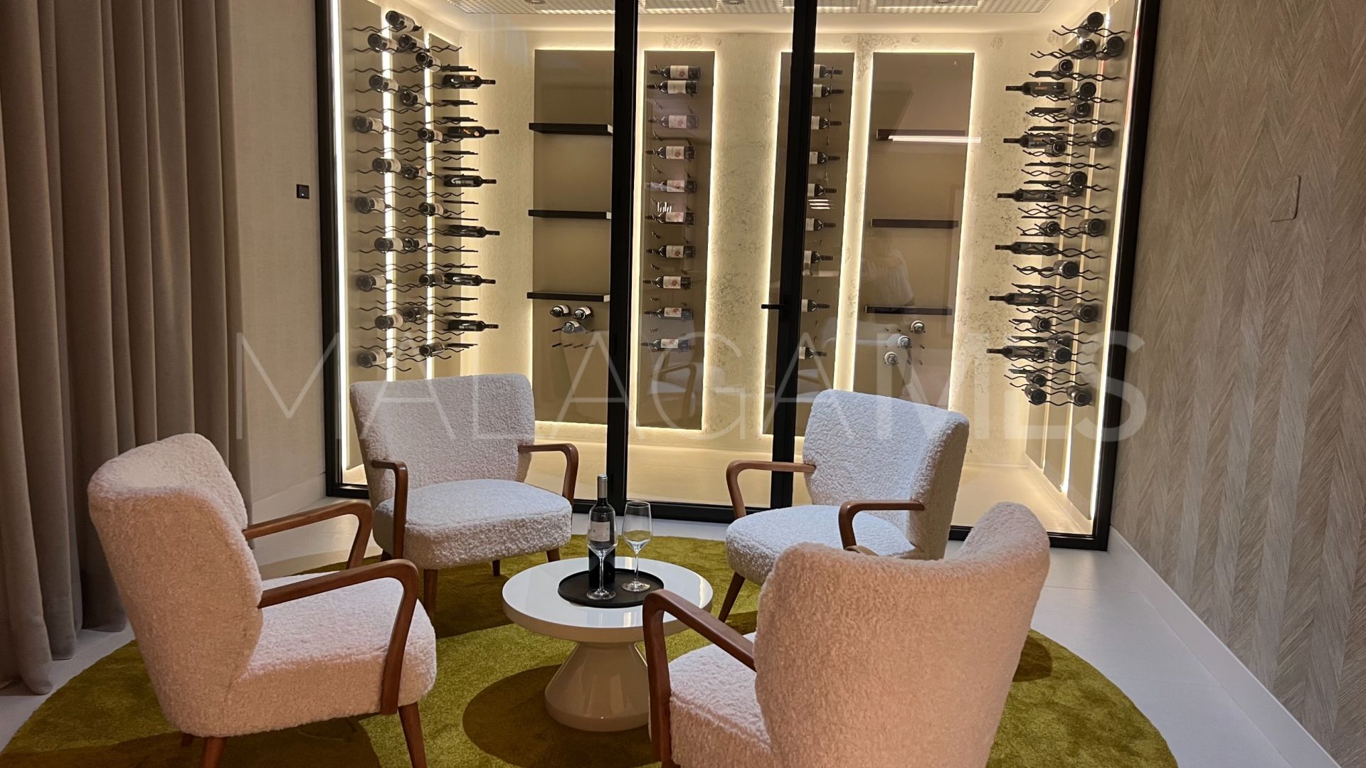 Lomas del Virrey, villa a la venta