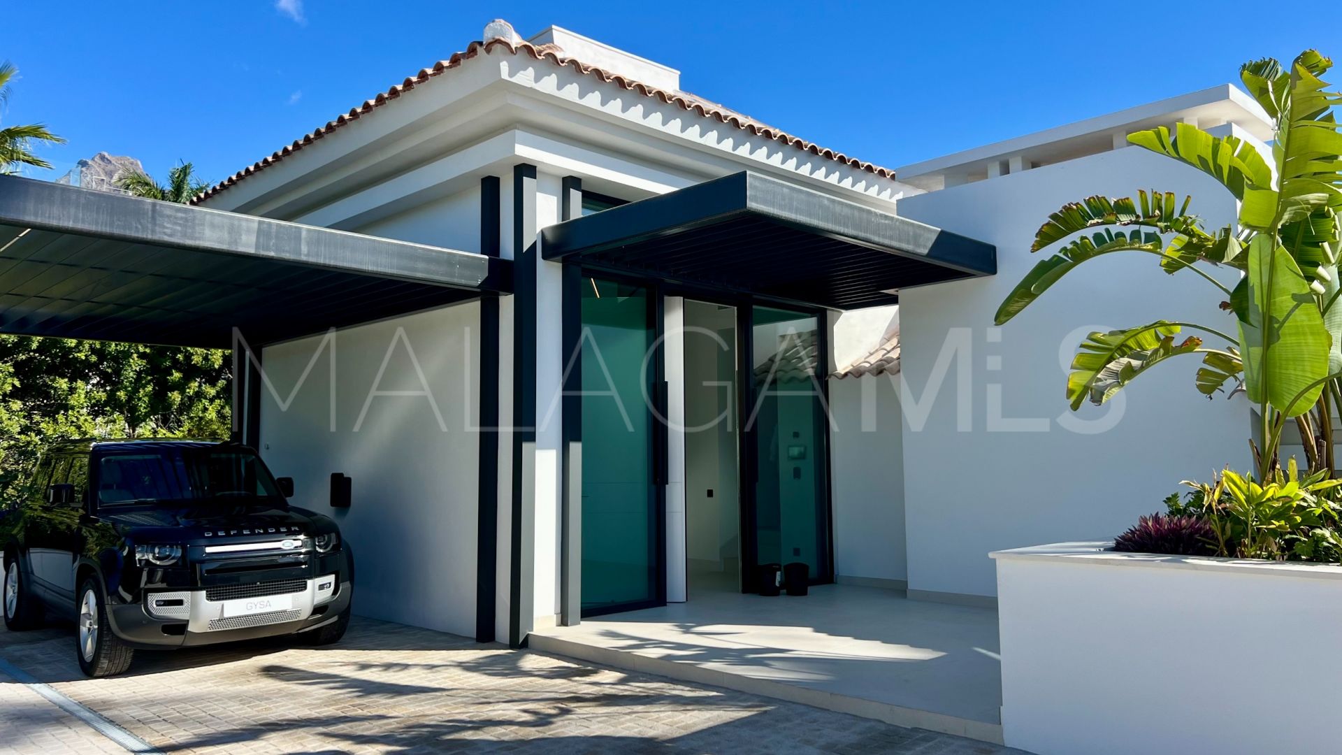 Lomas del Virrey, villa a la venta