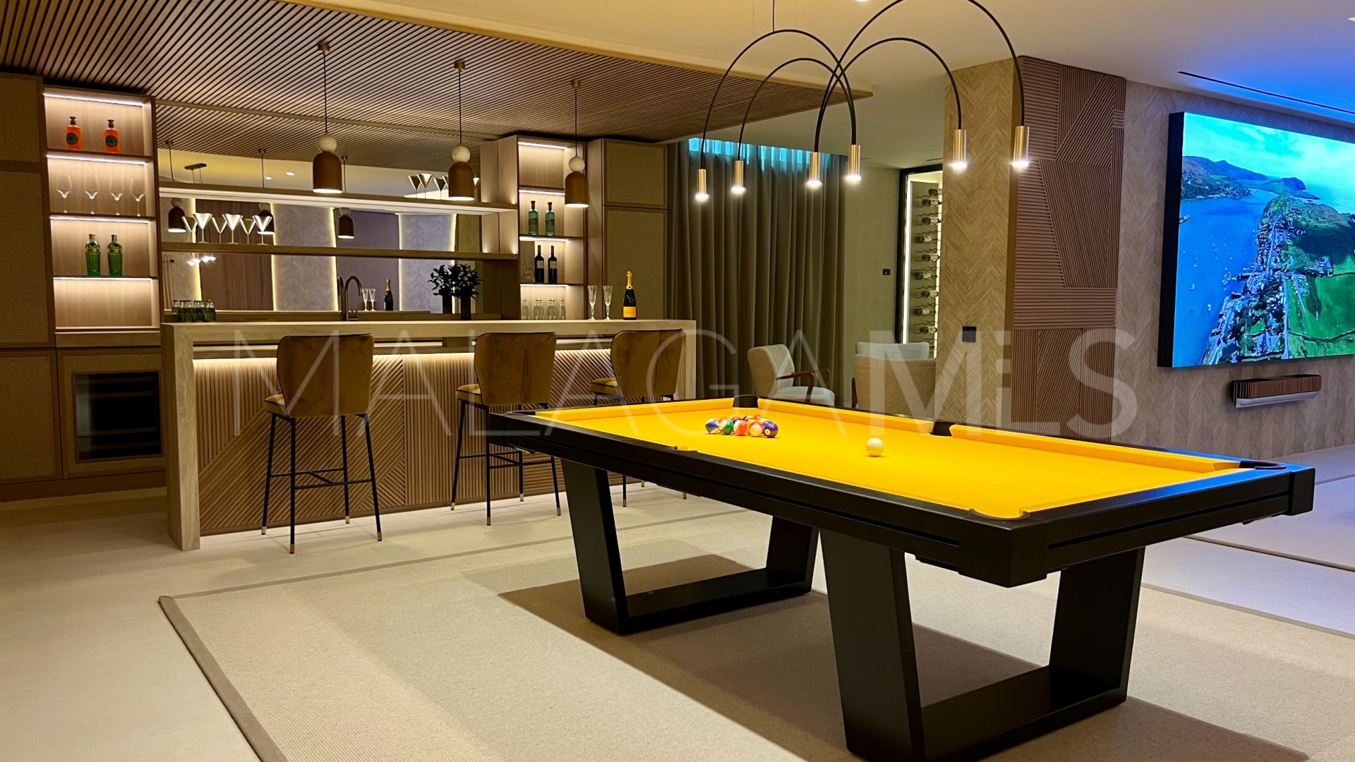 Lomas del Virrey, villa a la venta