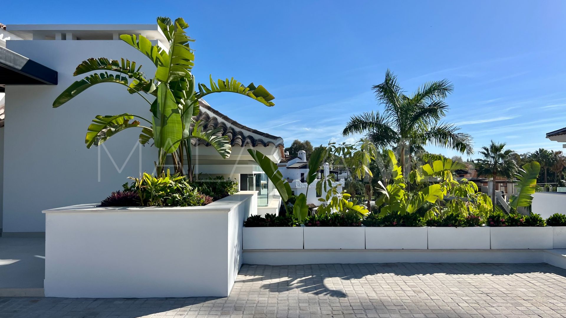 Lomas del Virrey, villa a la venta