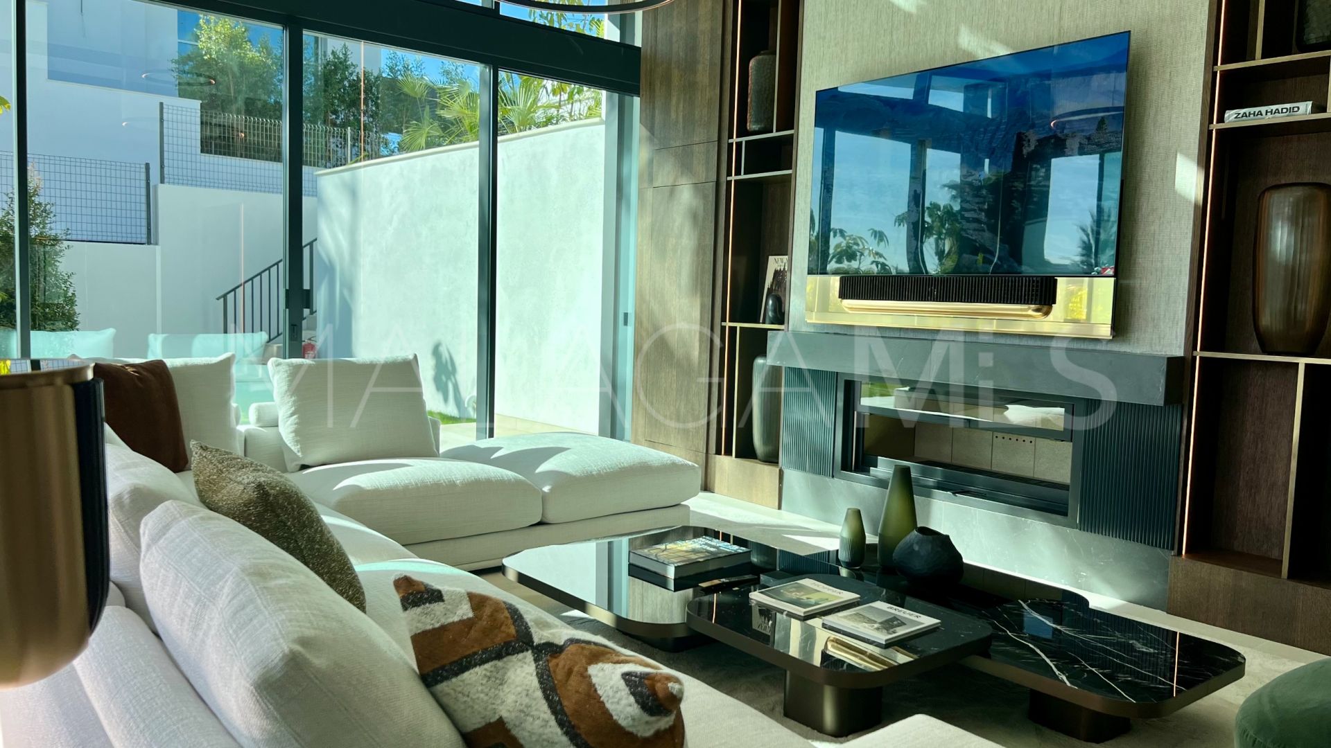 Lomas del Virrey, villa a la venta