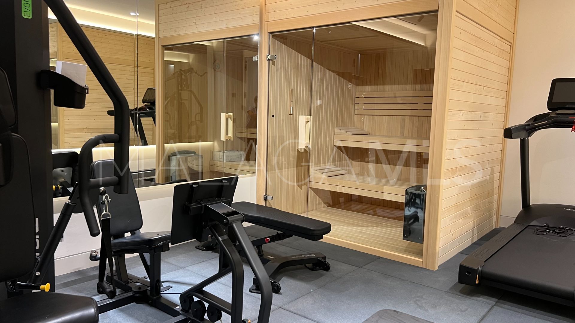 Lomas del Virrey, villa a la venta