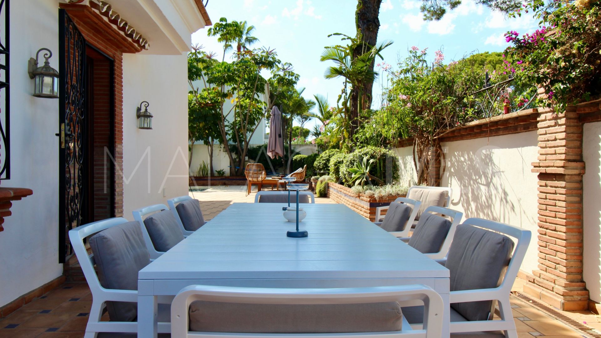 Villa for sale in El Presidente