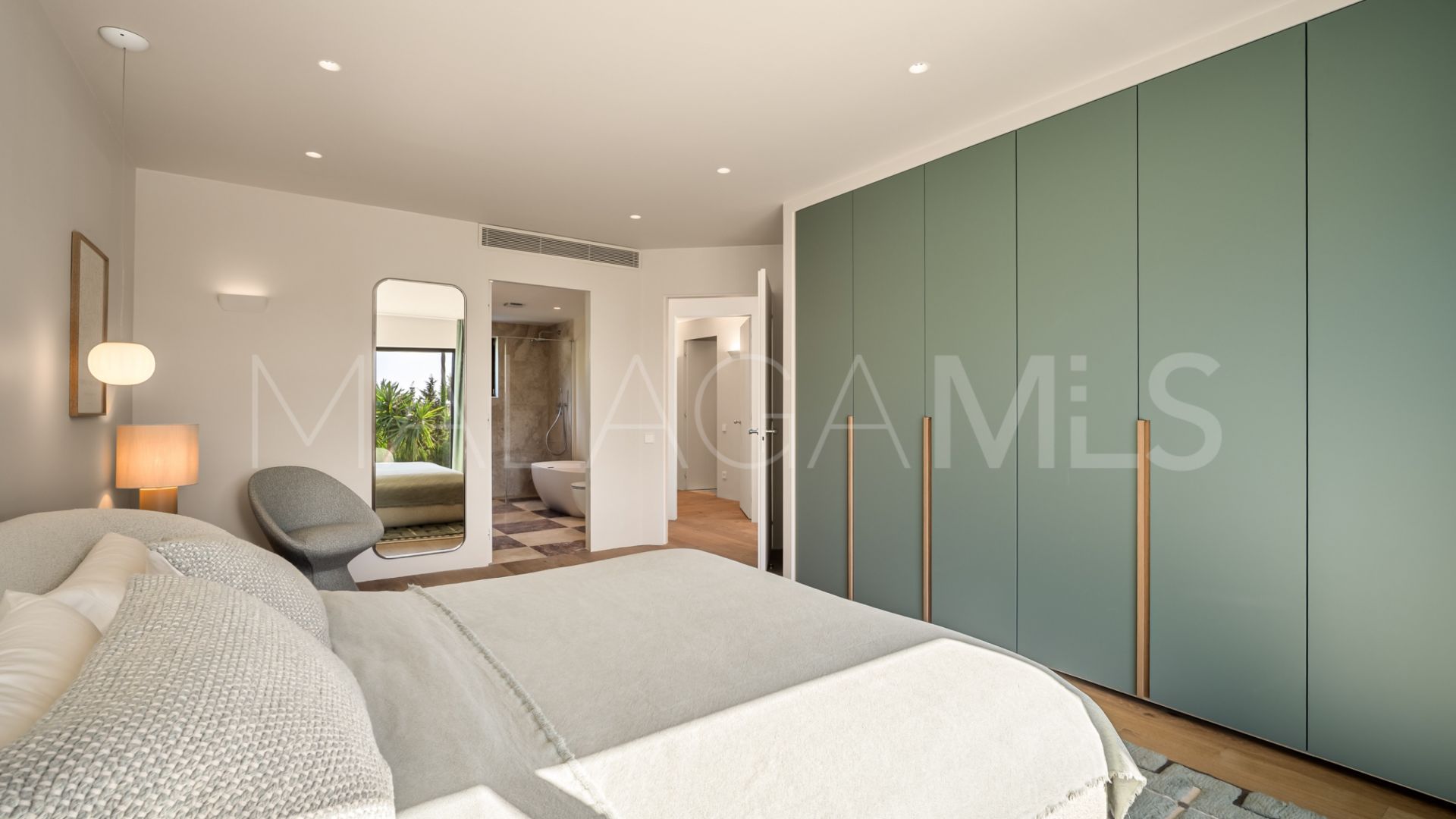 Se vende villa with 4 bedrooms in Nueva Andalucia