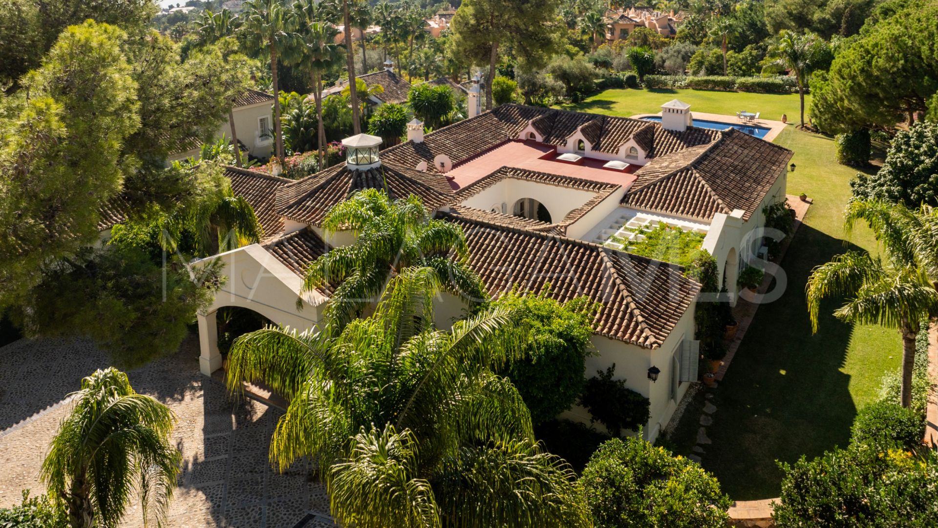 Villa in Altos Reales for sale