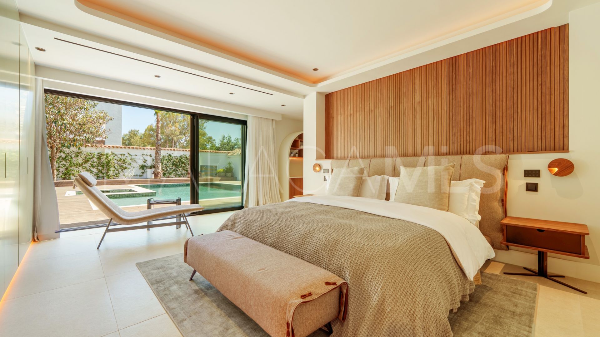 Villa for sale in Azalea Beach