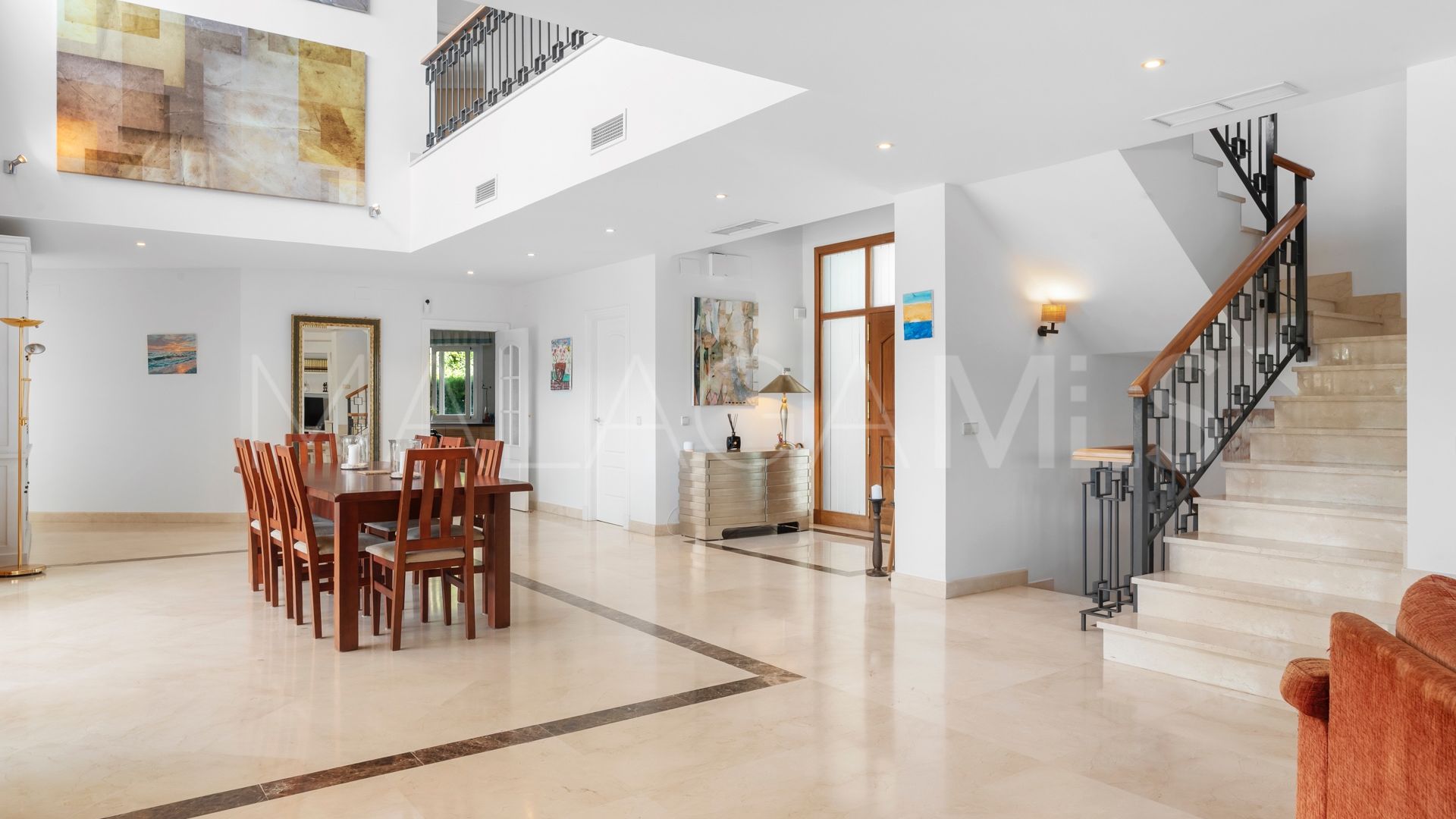 Villa for sale in Paraiso Alto