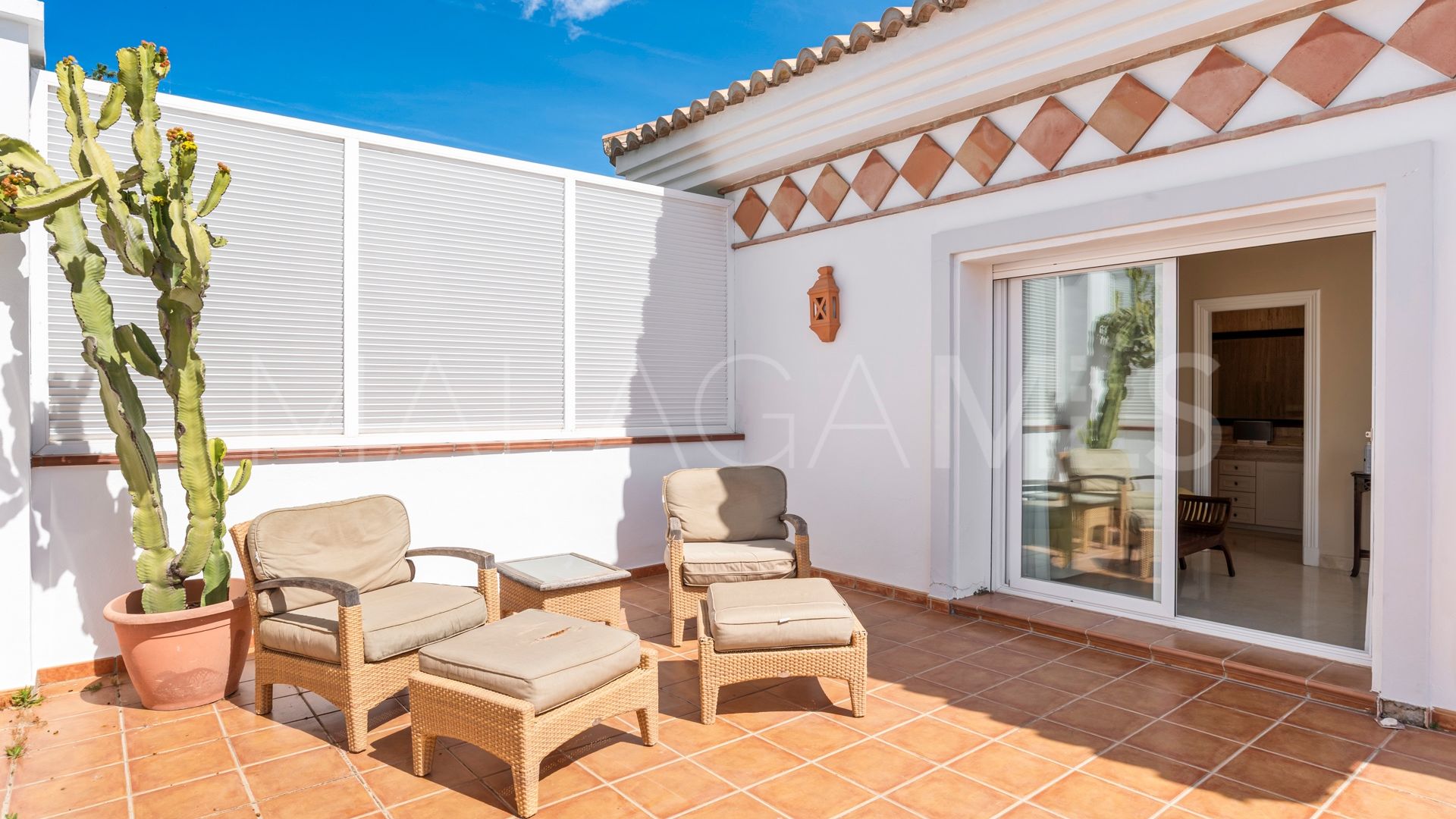 Villa for sale in Paraiso Alto