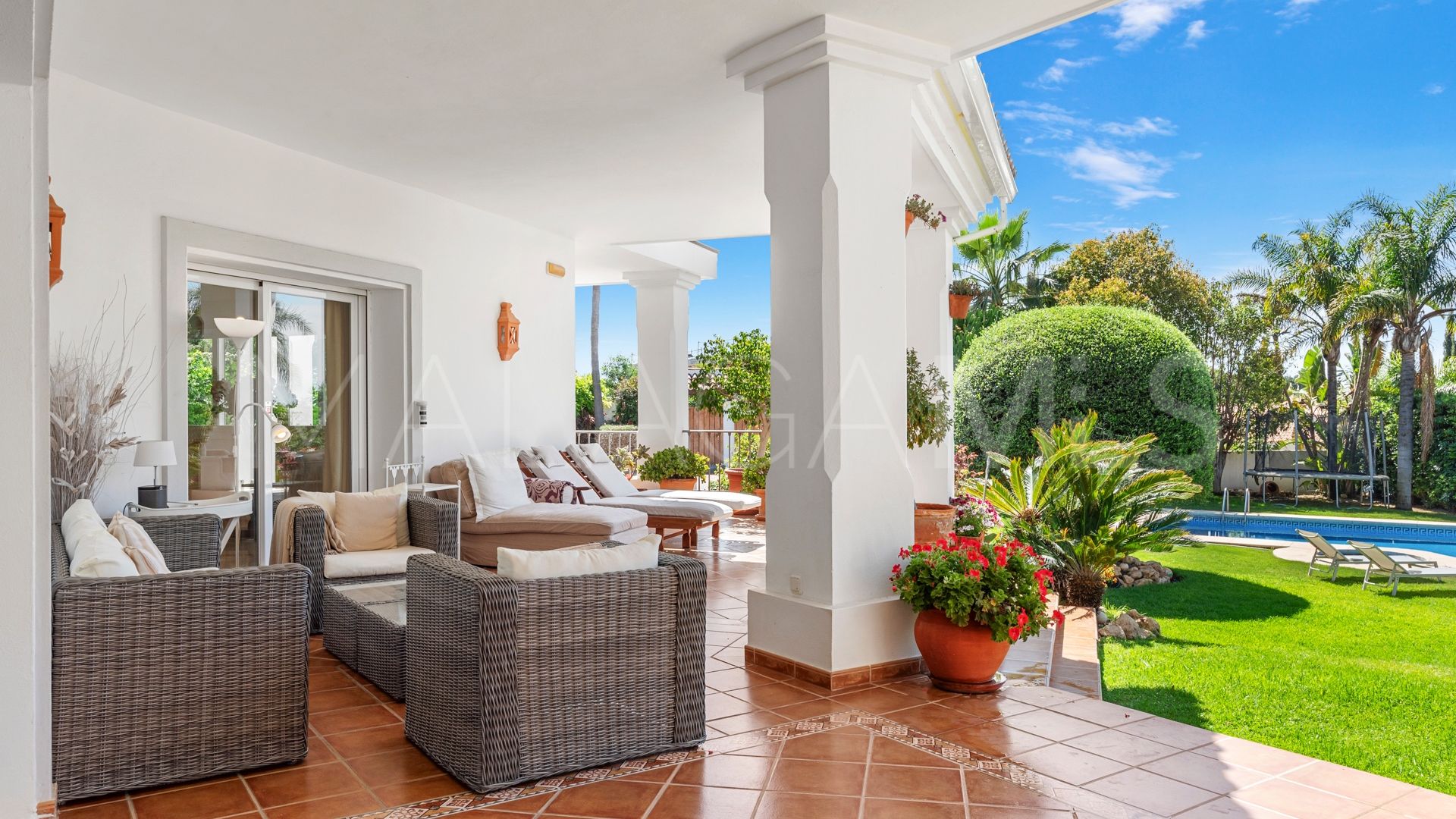 Villa for sale in Paraiso Alto