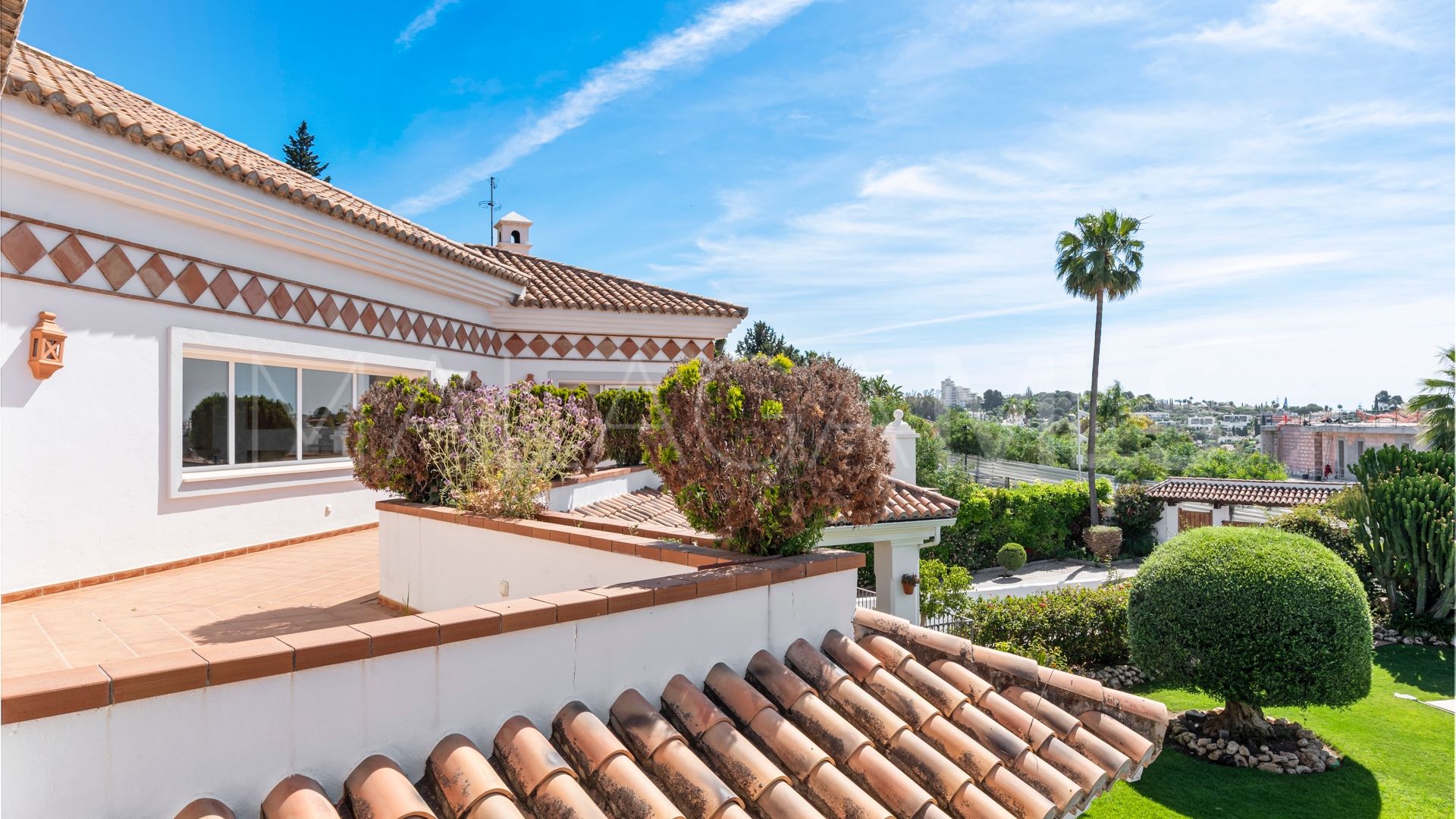 Villa for sale in Paraiso Alto