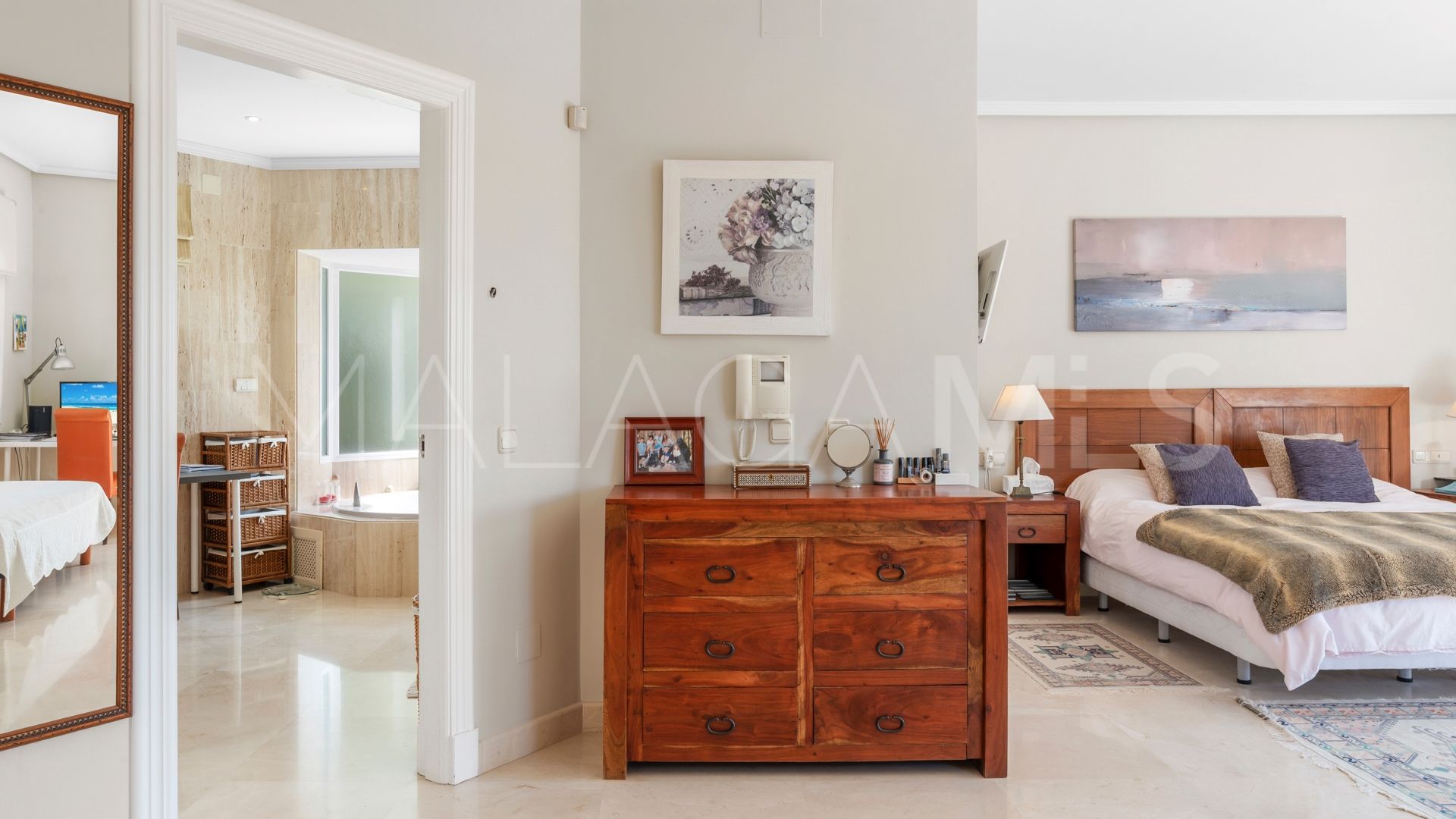 Villa for sale in Paraiso Alto