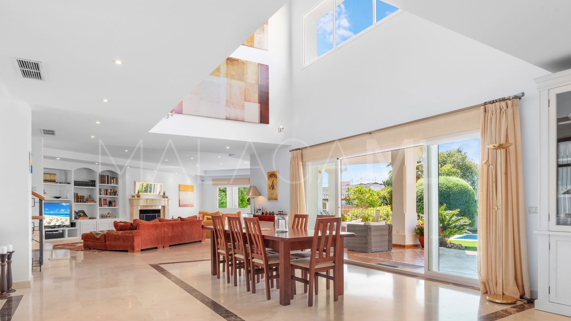 Villa for sale in Paraiso Alto