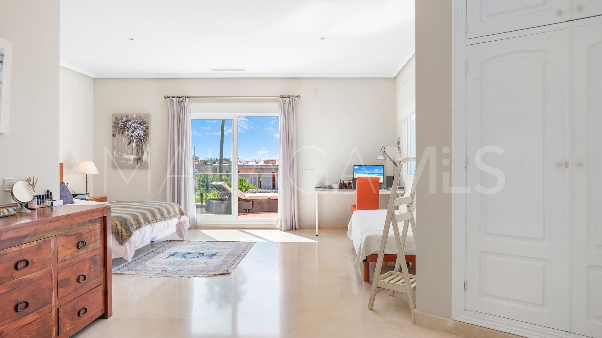 Villa for sale in Paraiso Alto