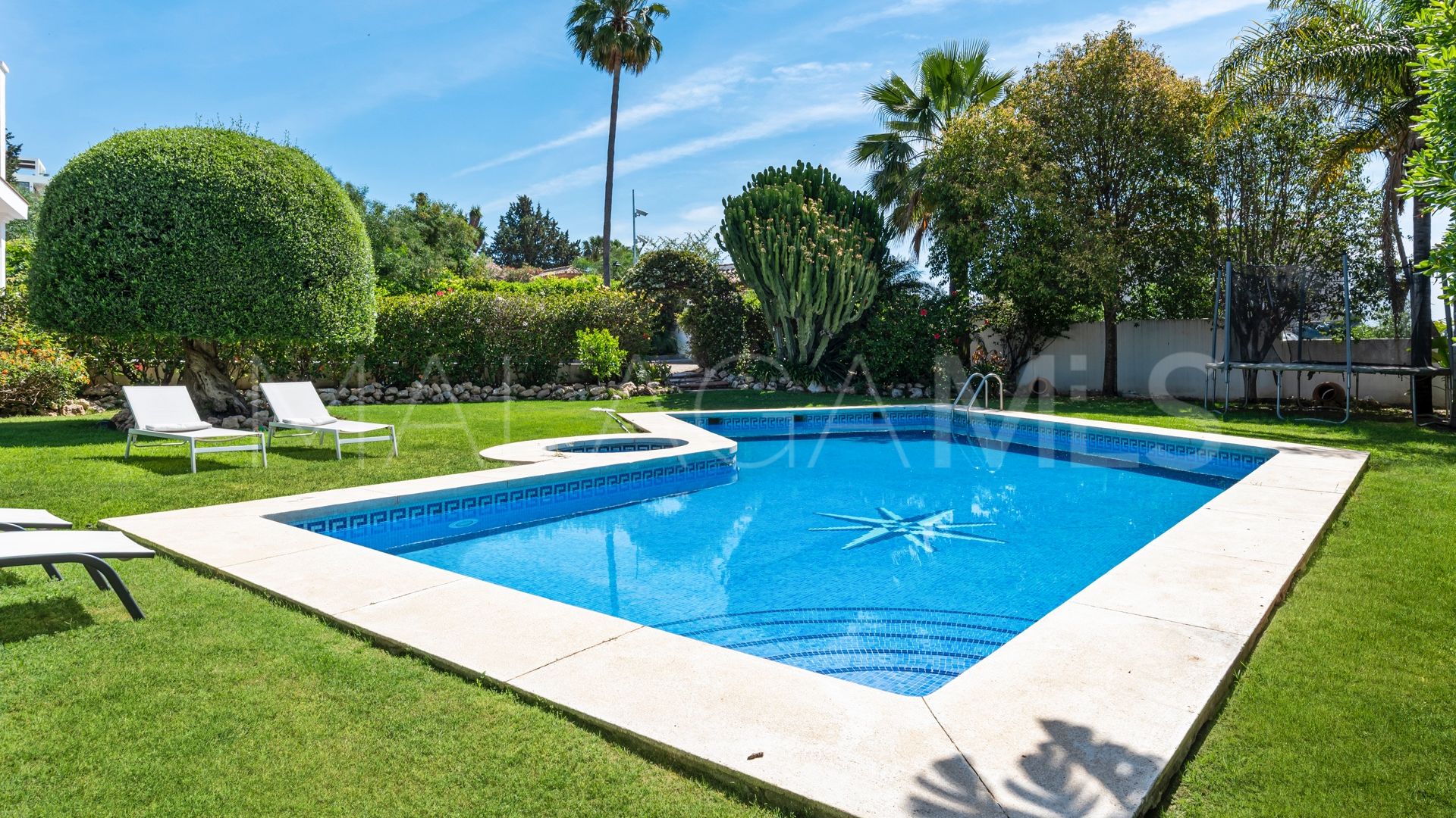 Villa for sale in Paraiso Alto