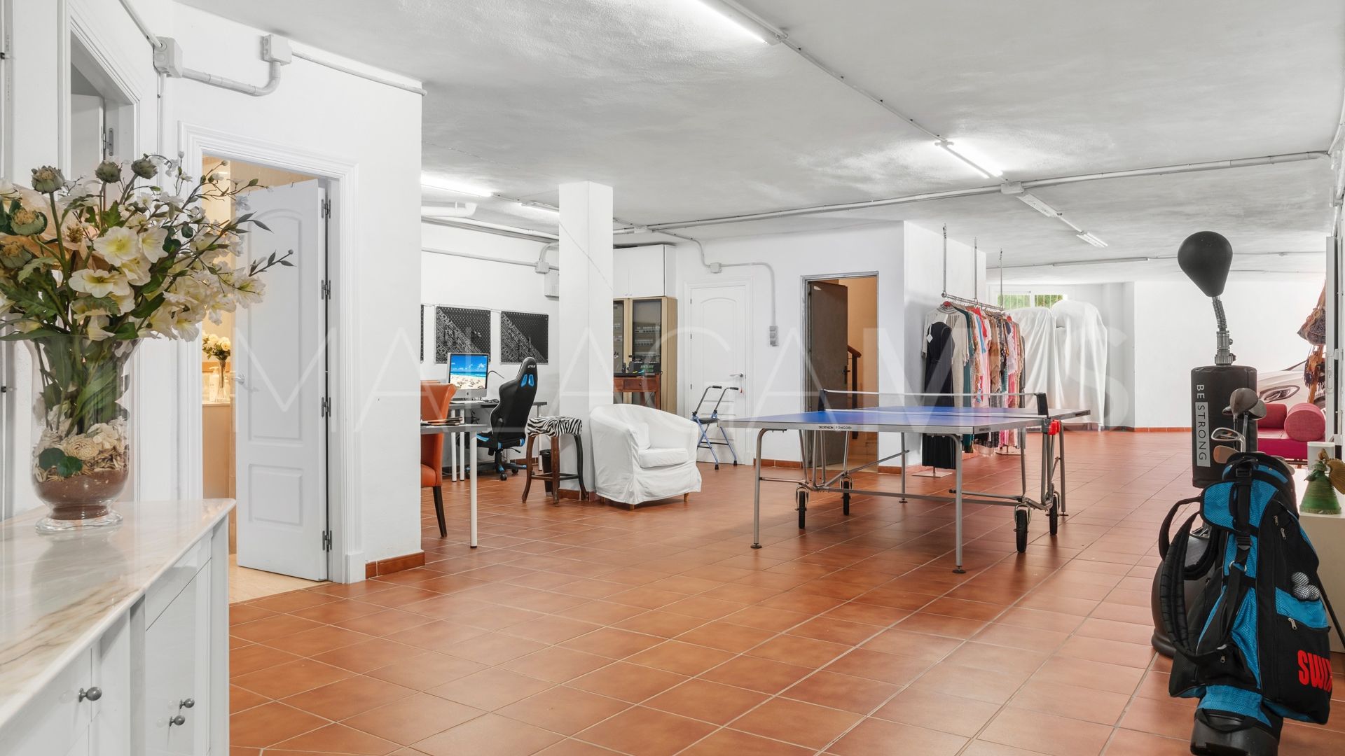 Villa for sale in Paraiso Alto