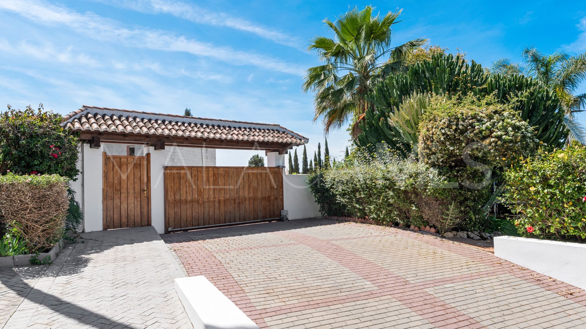 Villa for sale in Paraiso Alto