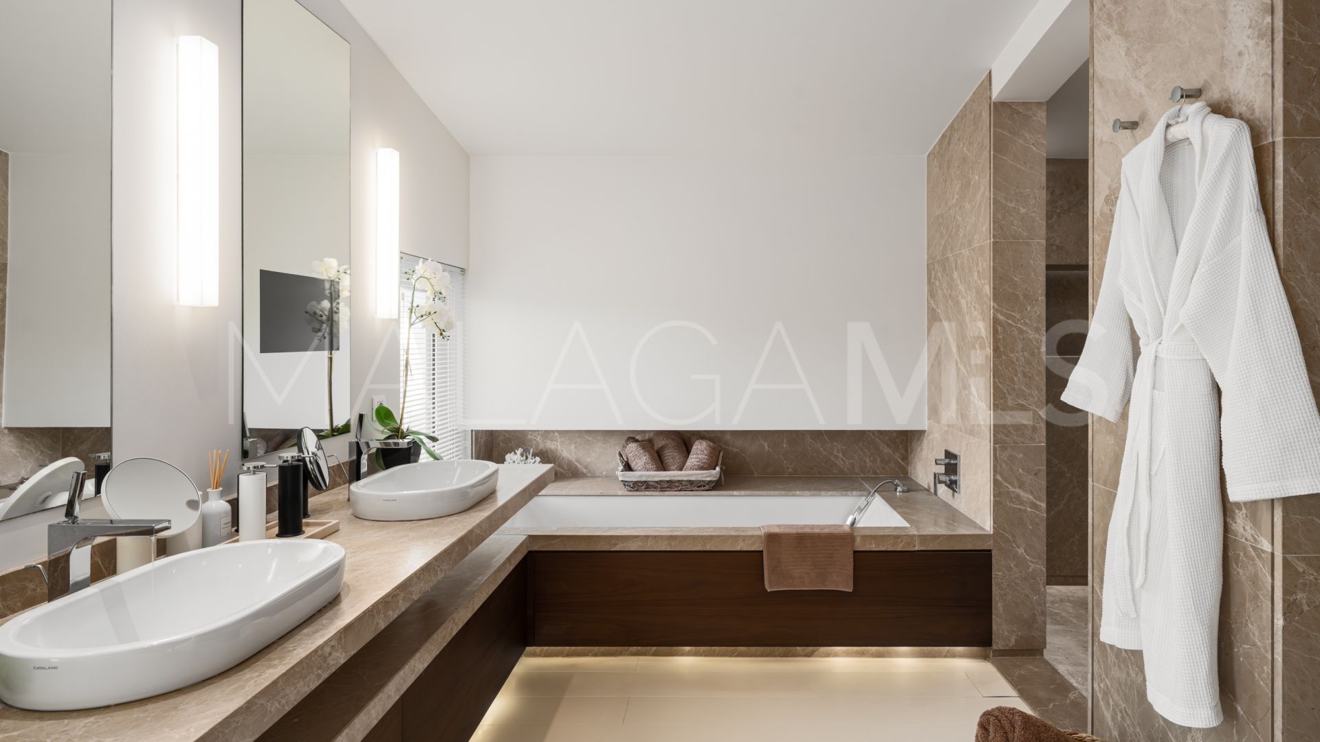 Villa for sale in Puente Romano