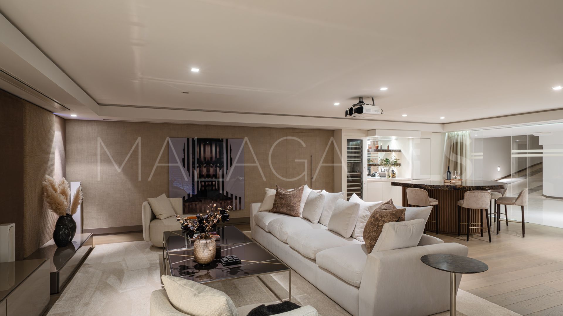 Villa for sale in Puente Romano