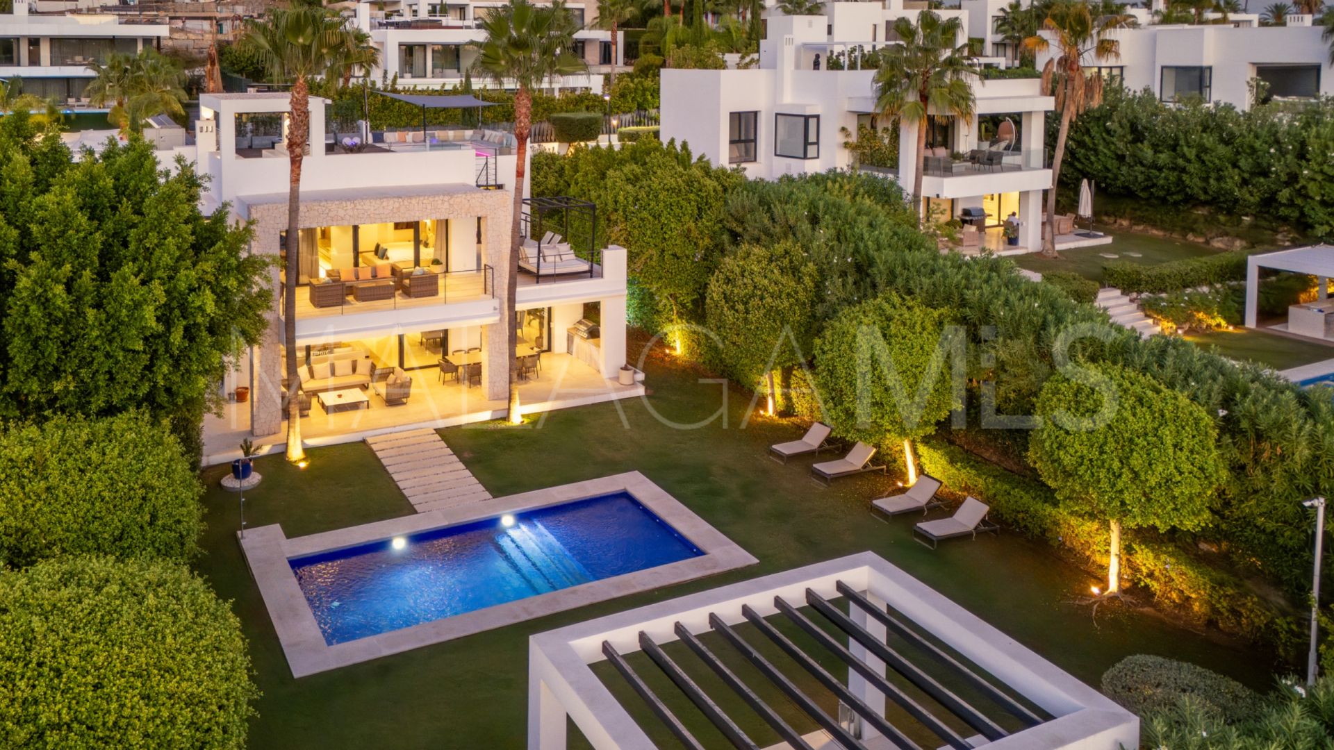 Villa for sale in Los Olivos