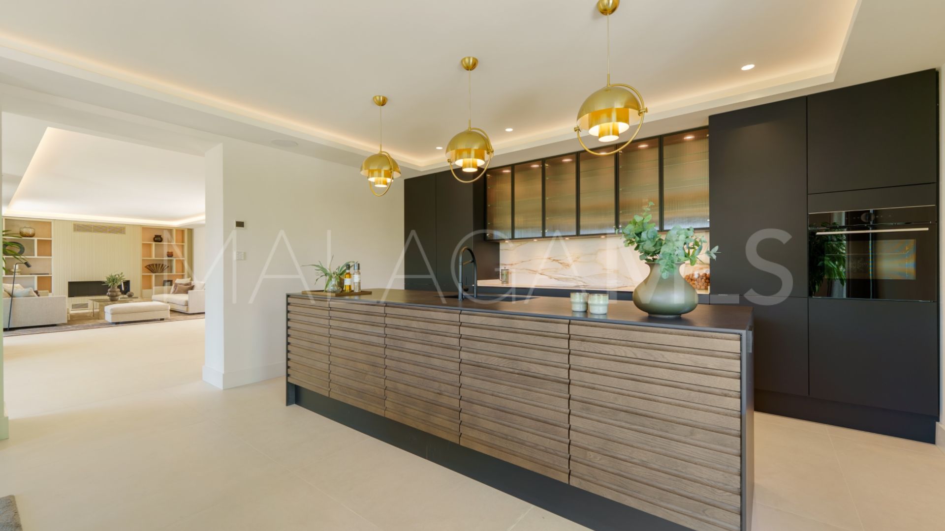 Villa for sale in Las Brisas